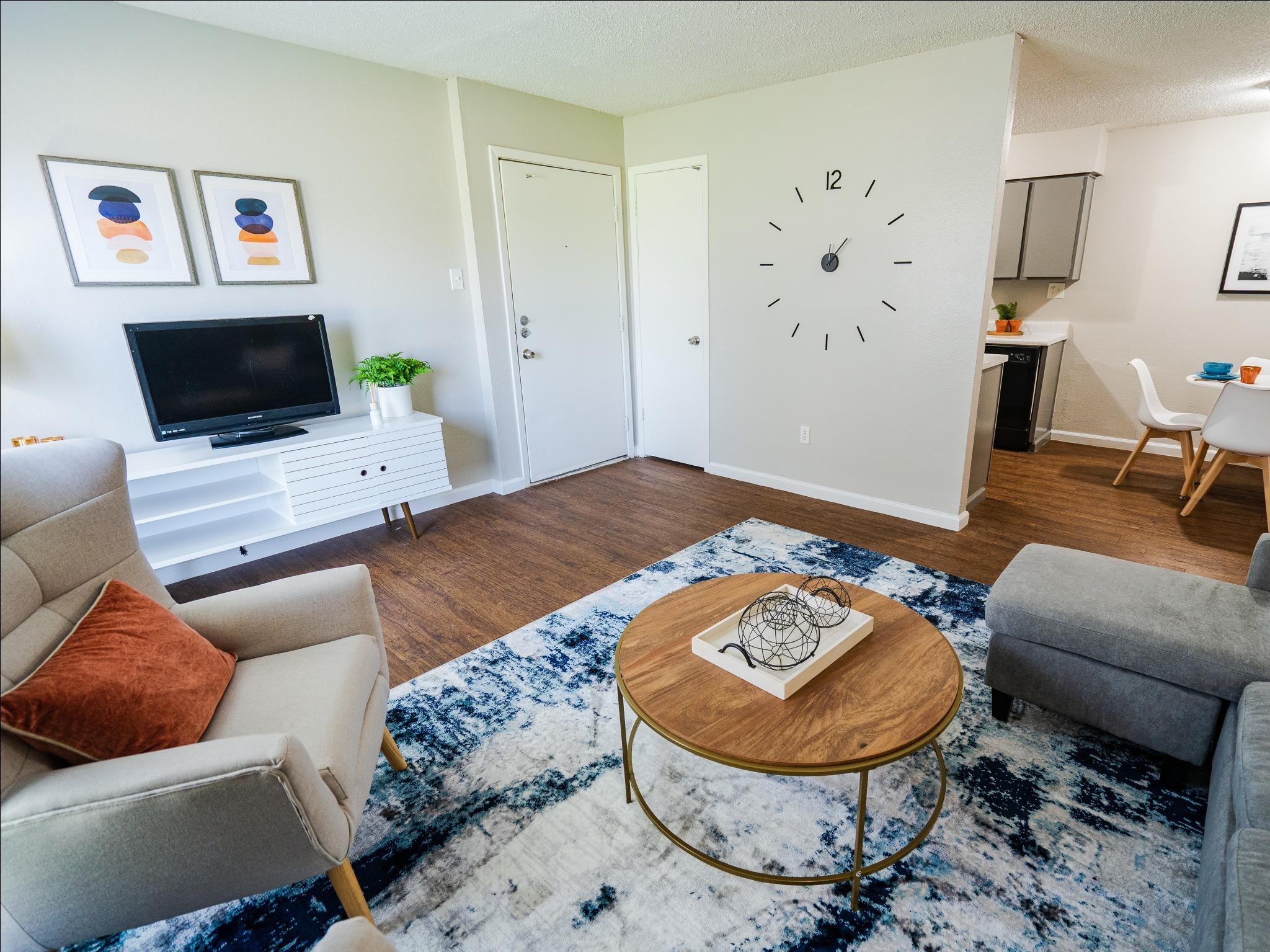 View Photos The Aspen Apartments