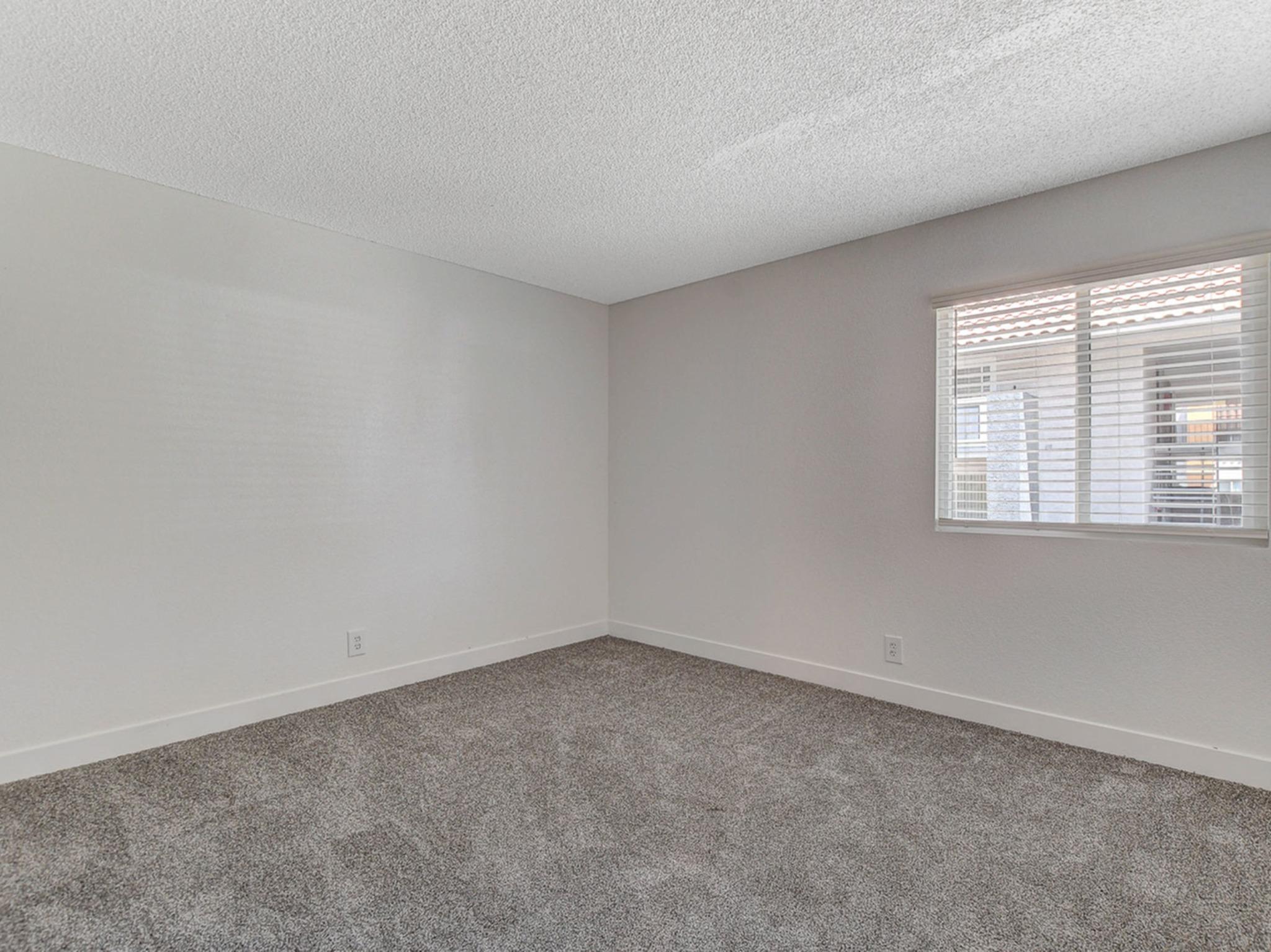 View Photos Sundance Village Apartments