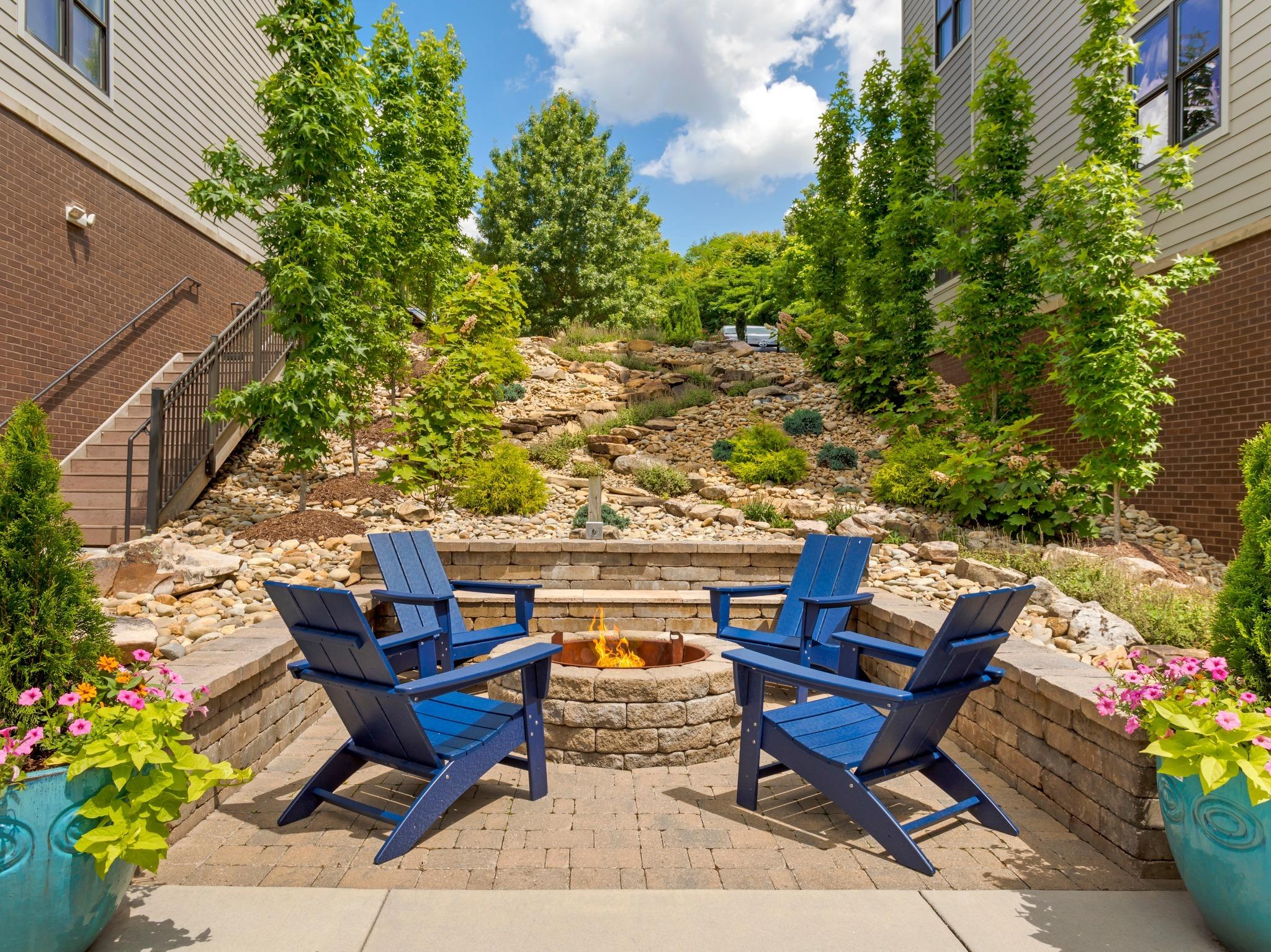 View Photos The Landings Knoxville Apartments