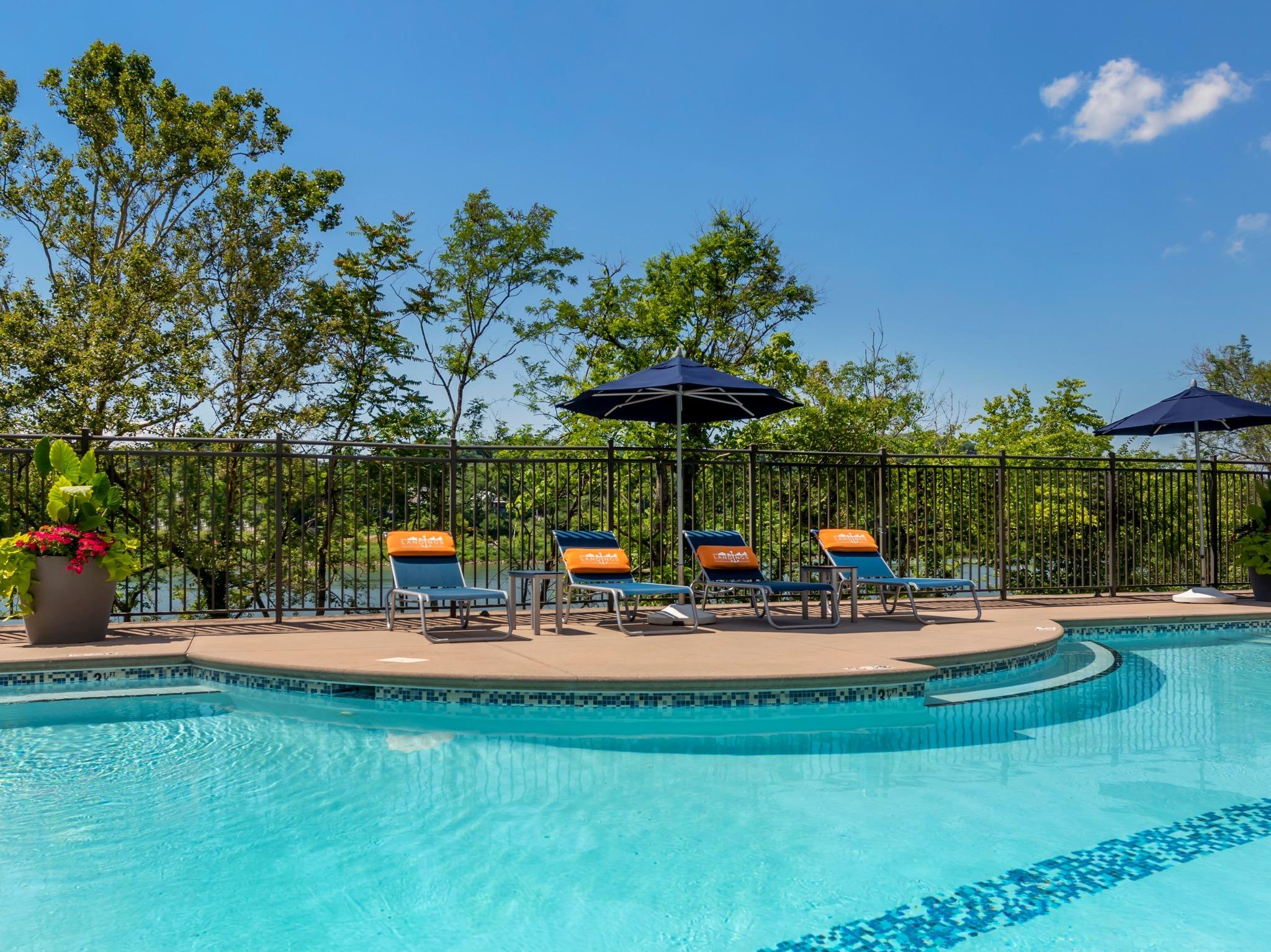 View Photos The Landings Knoxville Apartments