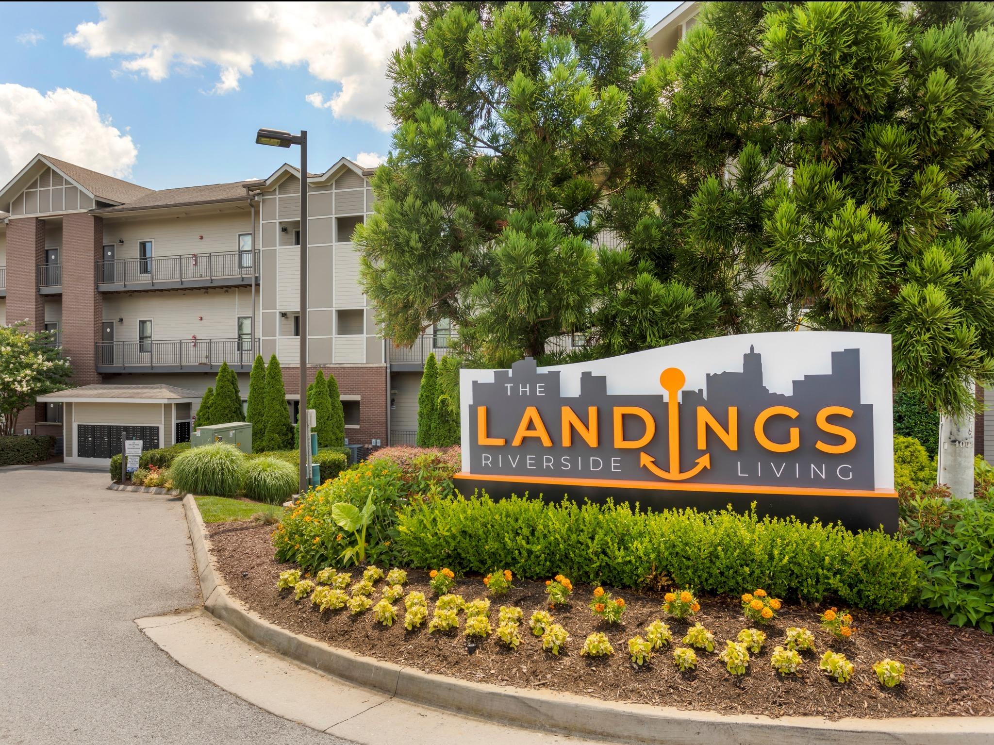 View Photos The Landings Knoxville Apartments