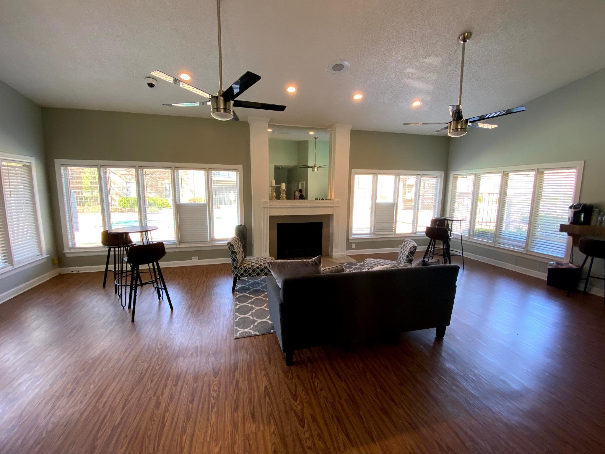 View Photos Woodridge Apartments