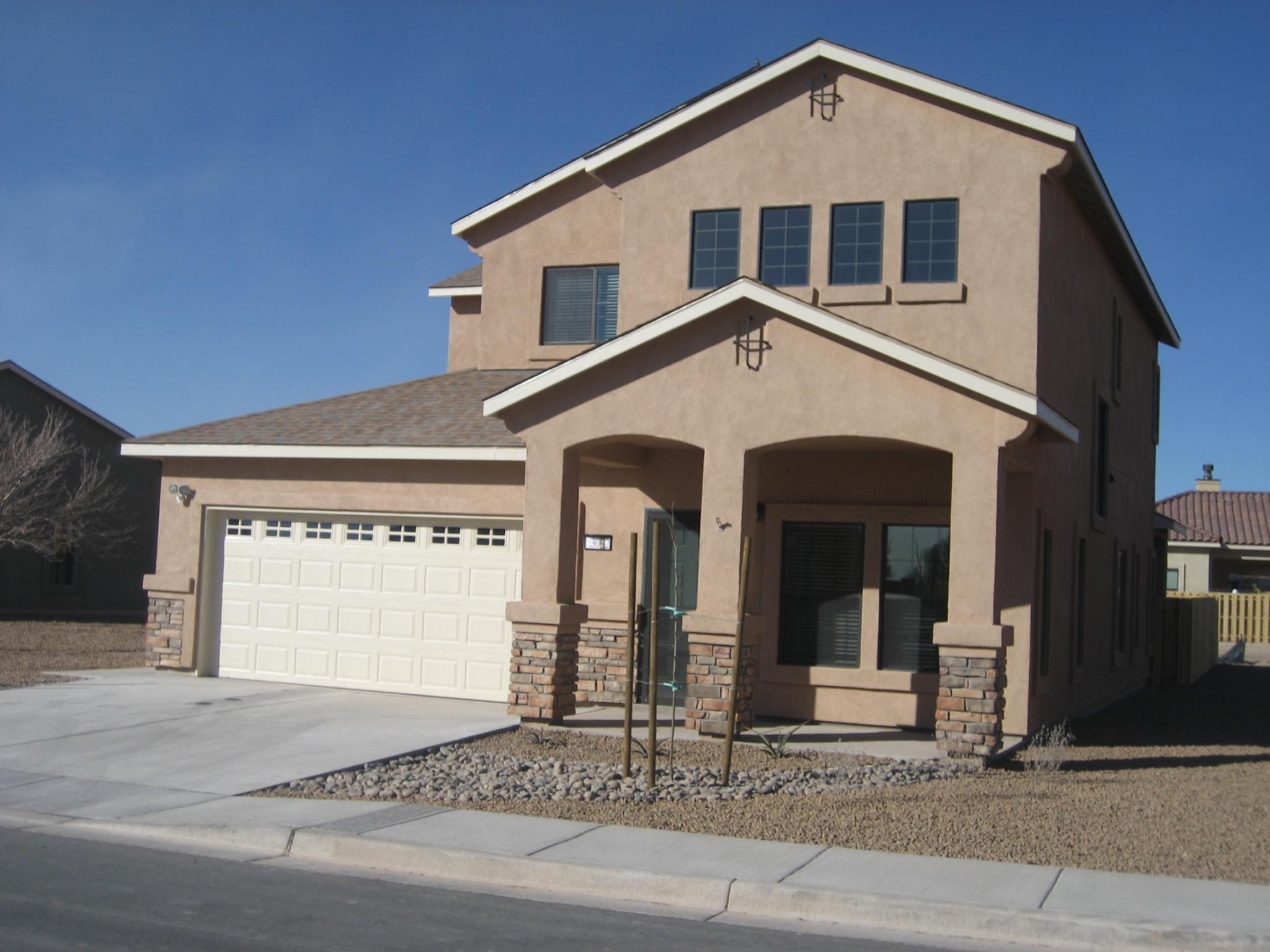 house-photos-and-tours-at-holloman-afb