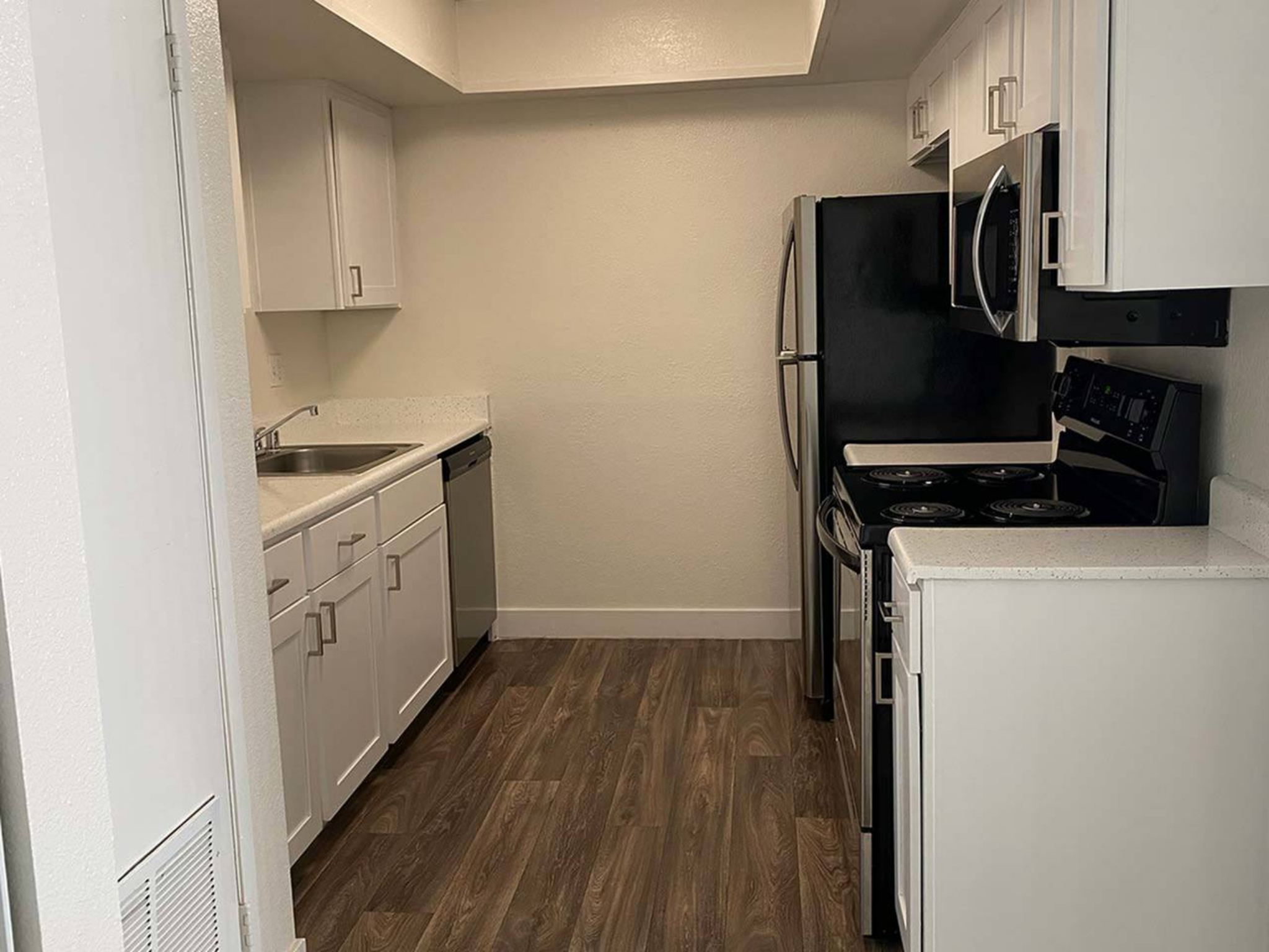 View Photos | Virginia Apartments