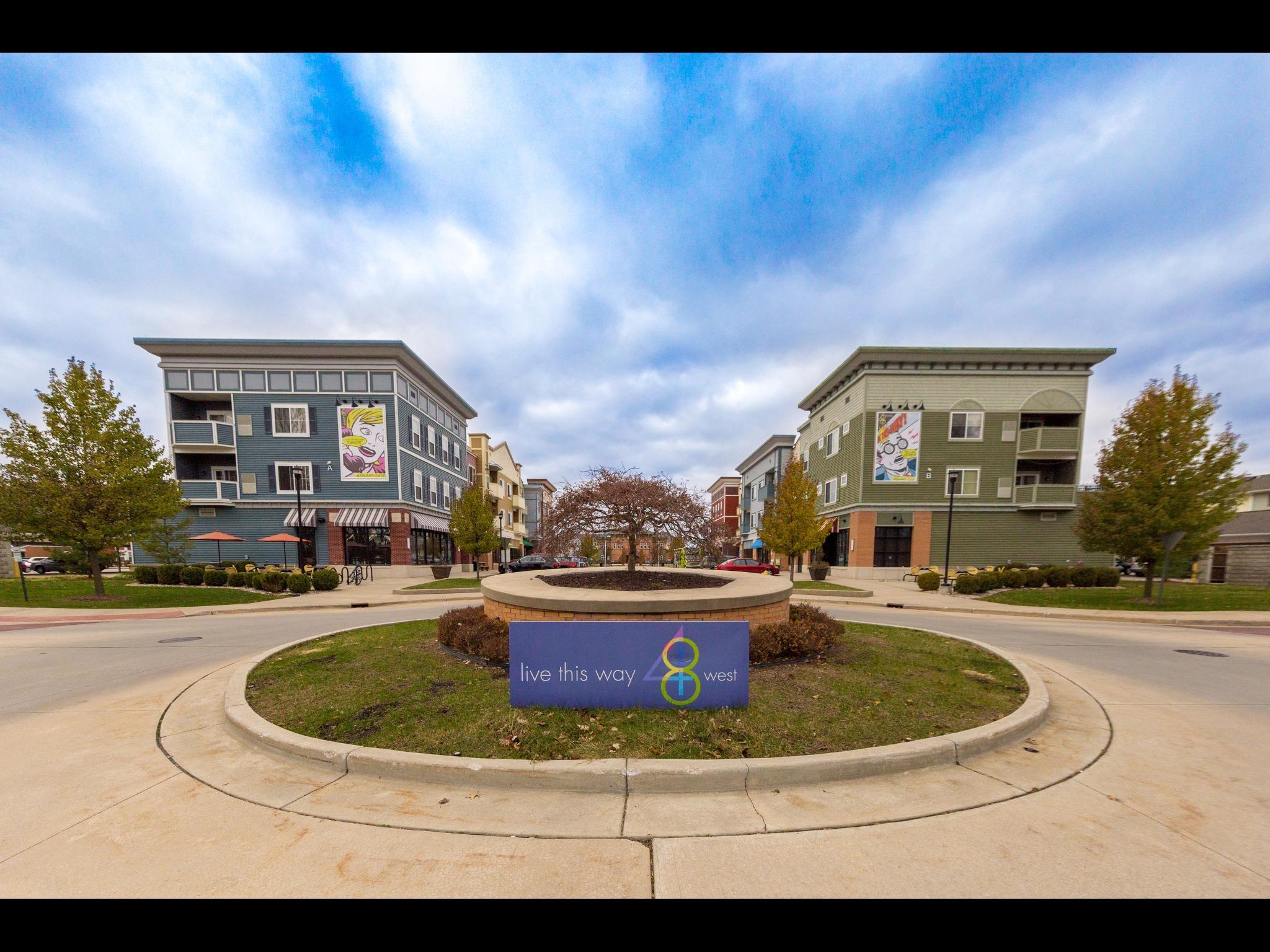 Photos 48 West Allendale, Michigan Apartments