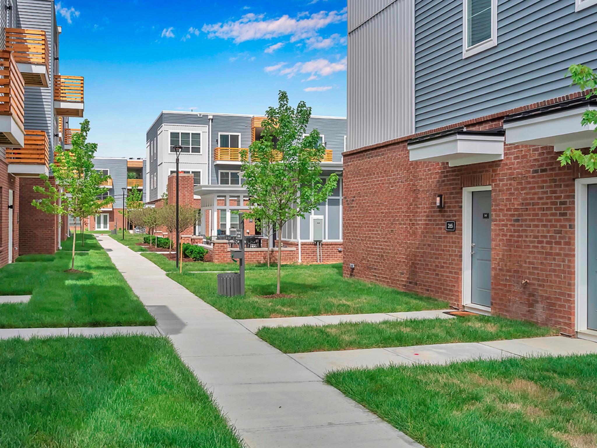 View Photos & Take A Virtual Tour Graceland Flats Find your home within the Columbus community!