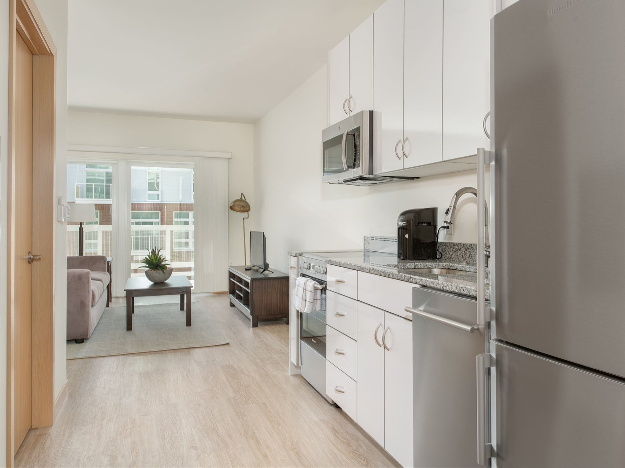 Photos & Virtual Tour Rhythm Milwaukee Apartments