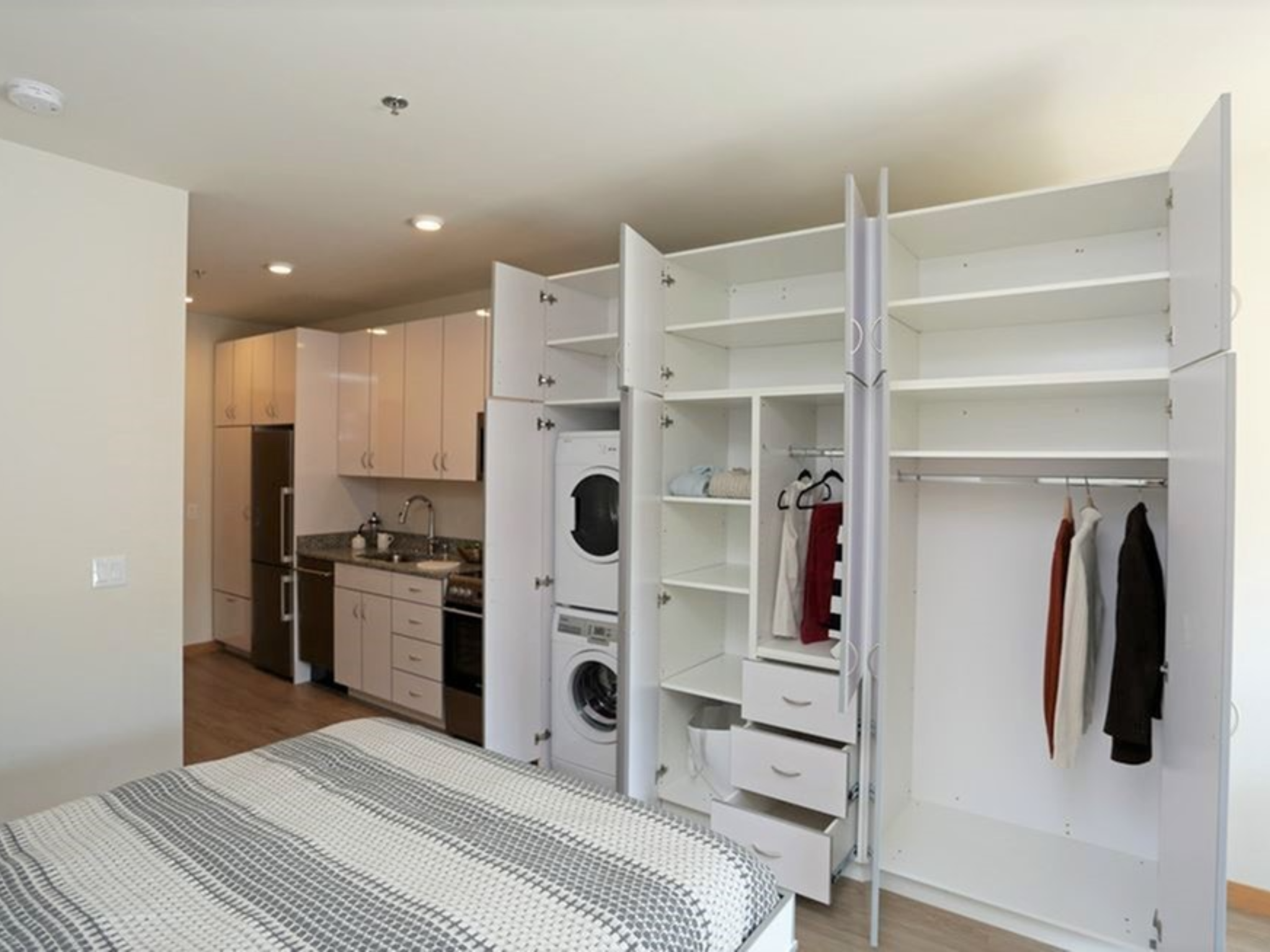 Photos & Virtual Tour Rhythm Milwaukee Apartments