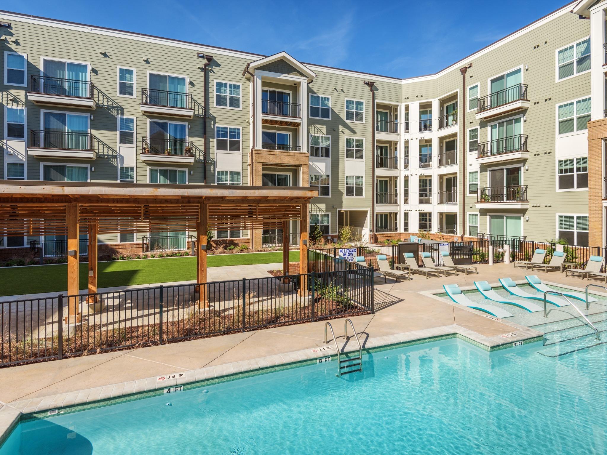 View Photos The Cardinal Apartments