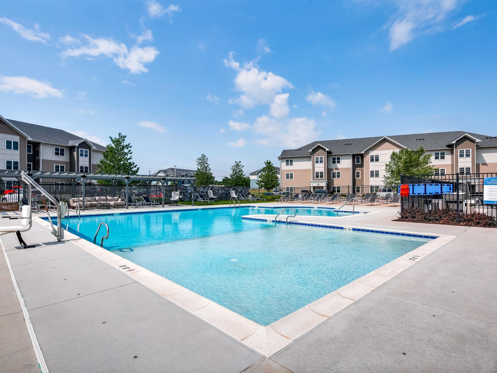 Photos And Tour Apartments in Mechanicsburg, PA