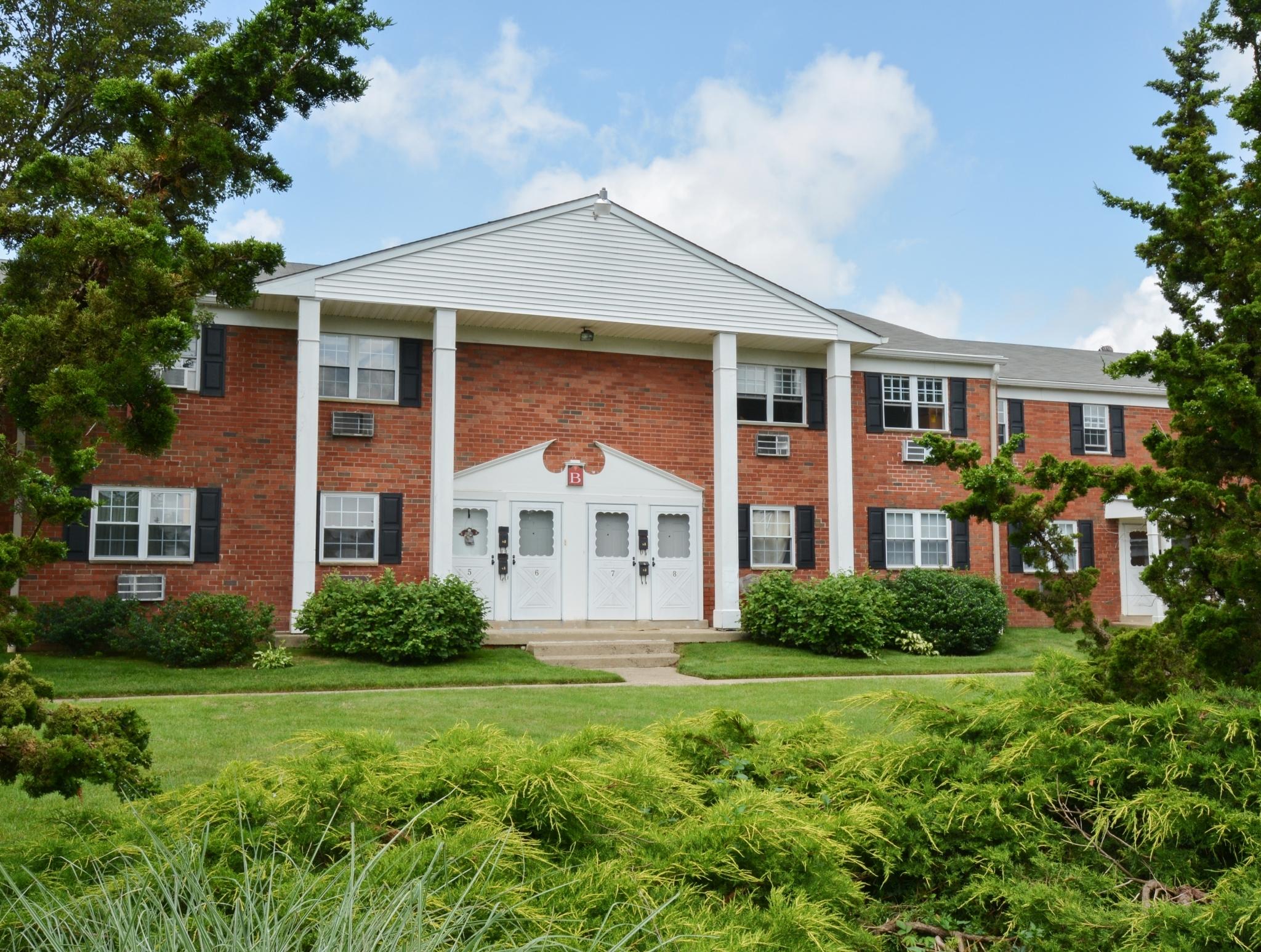 Apartment in Levittown PA Photos of Country Manor Apartments