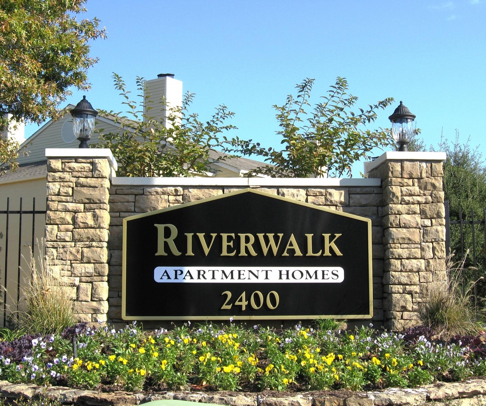 View Photos & Take A Virtual Tour Riverwalk Apartments