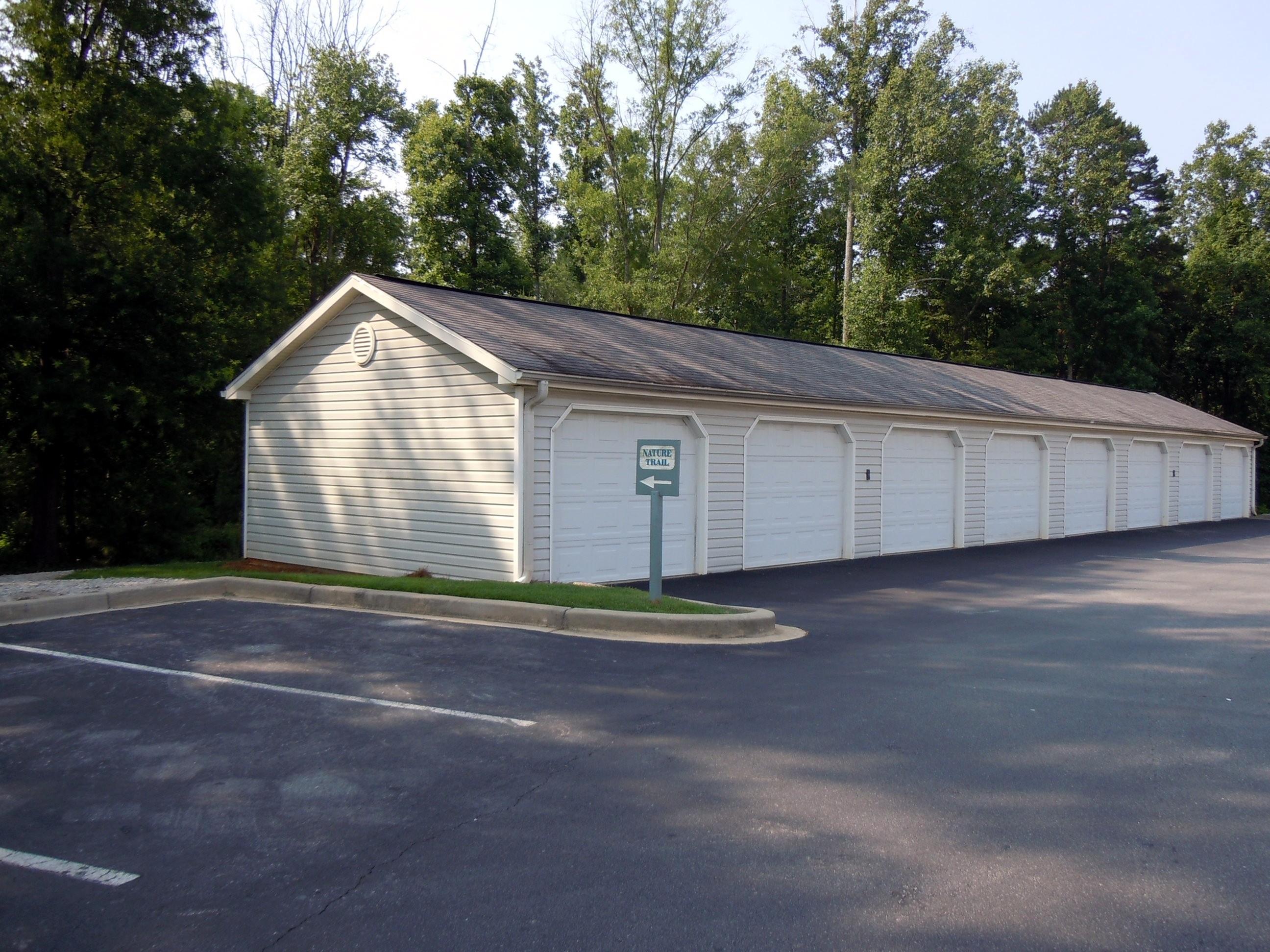 View Photos Shadow Creek Apartments