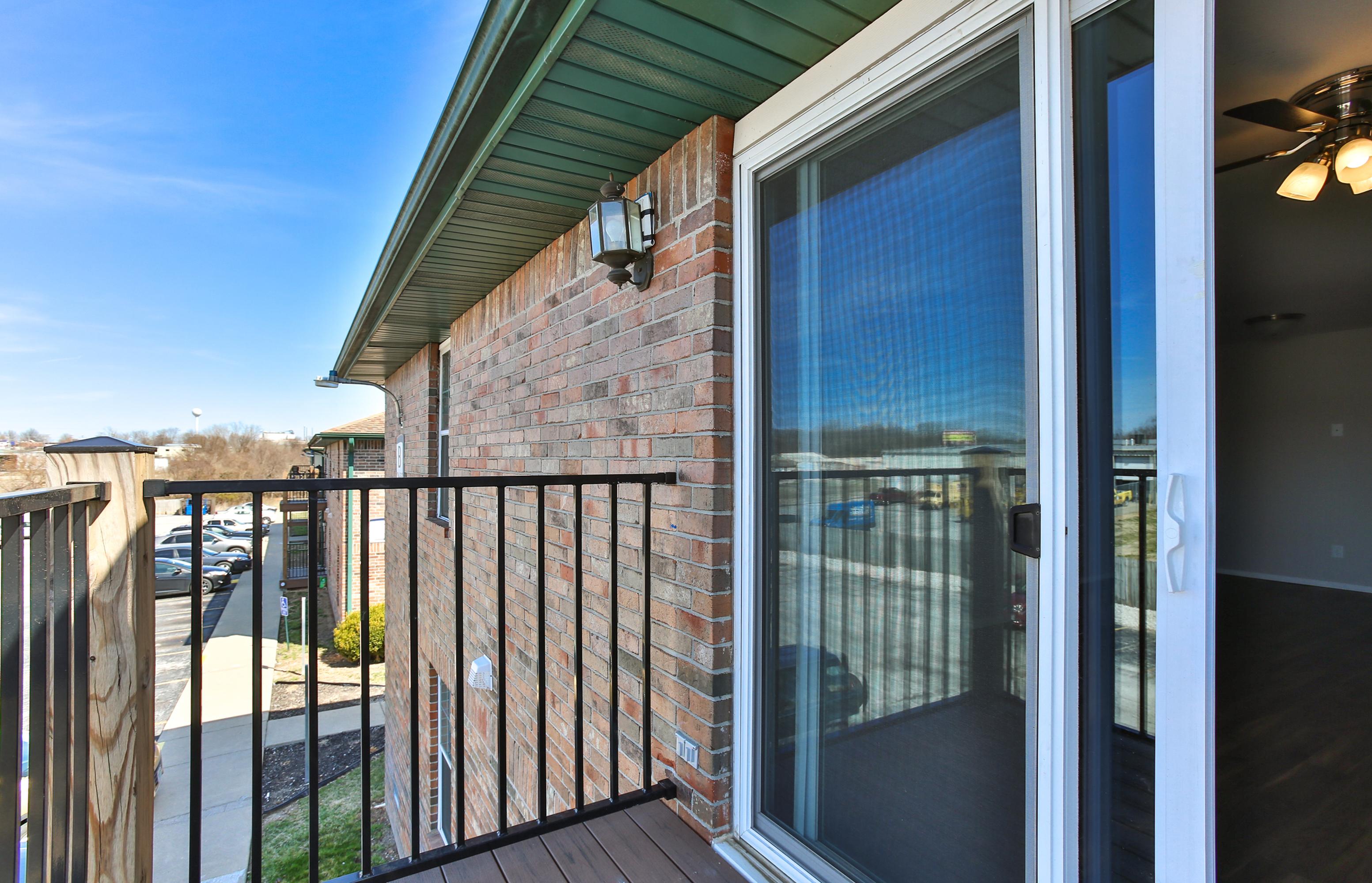 View Photos Maple Gardens Apartments