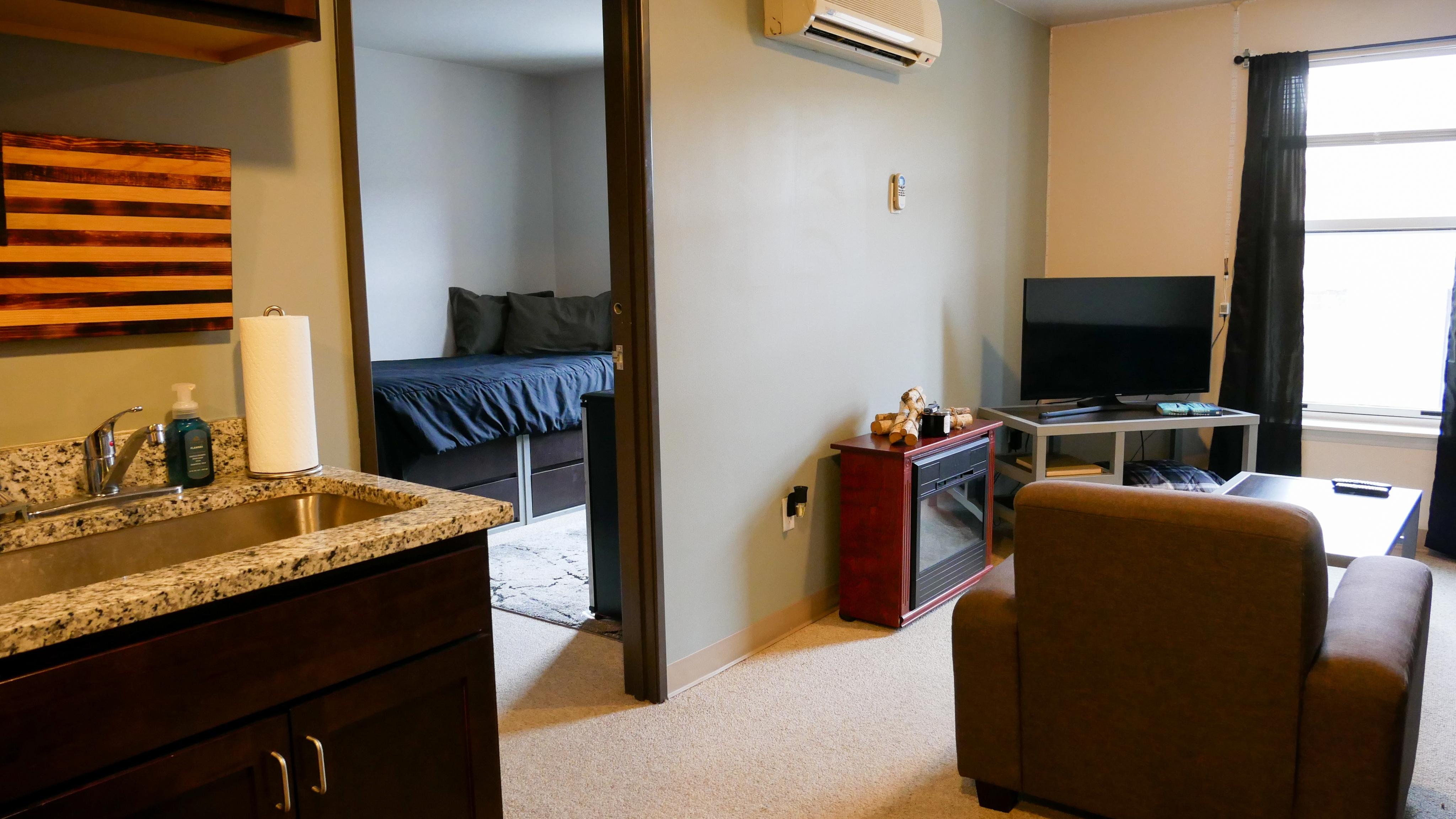 View Photos & Take A Virtual Tour Union at Dearborn