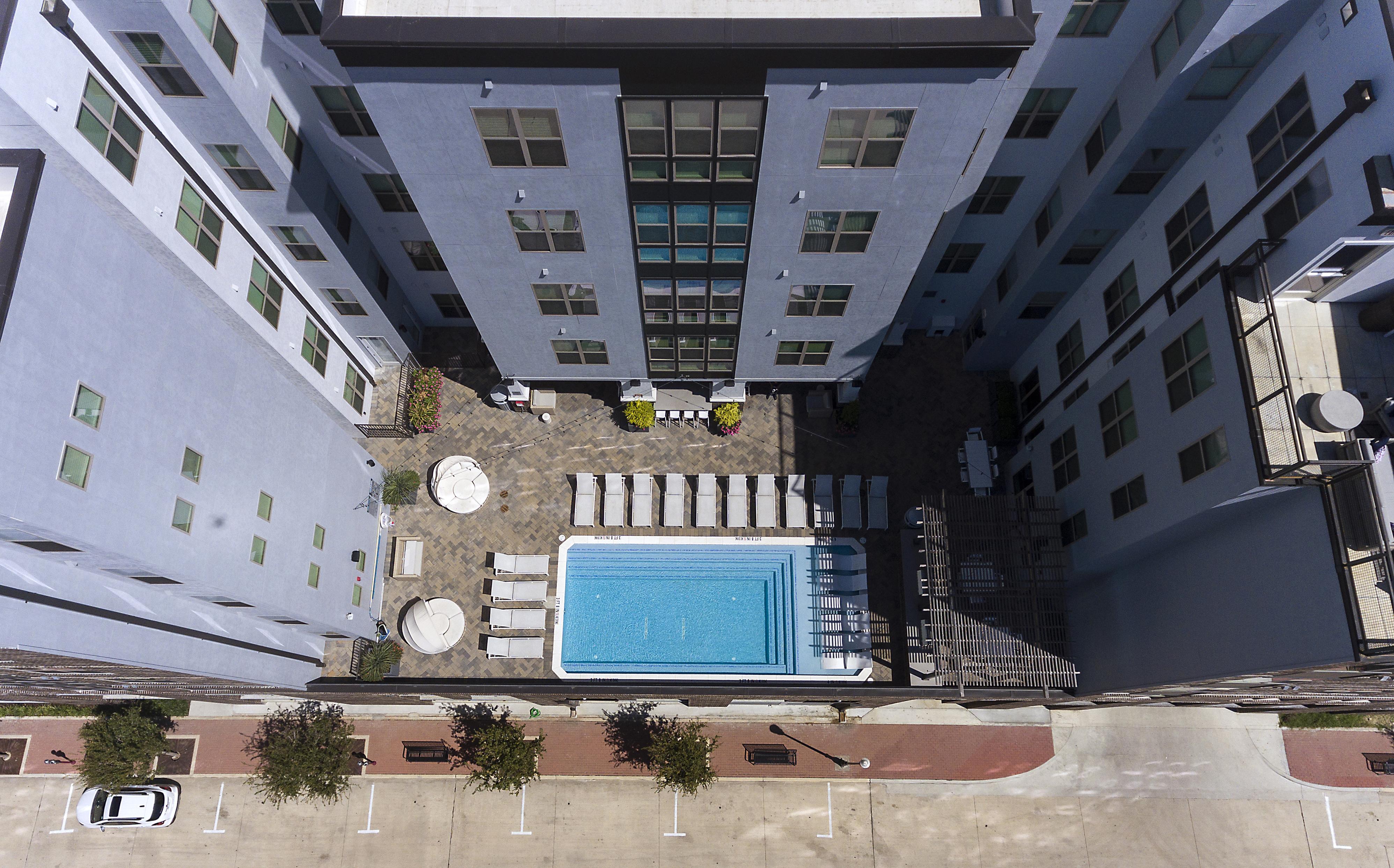 Photo Gallery The Hudson College Station, TX Luxury Apts