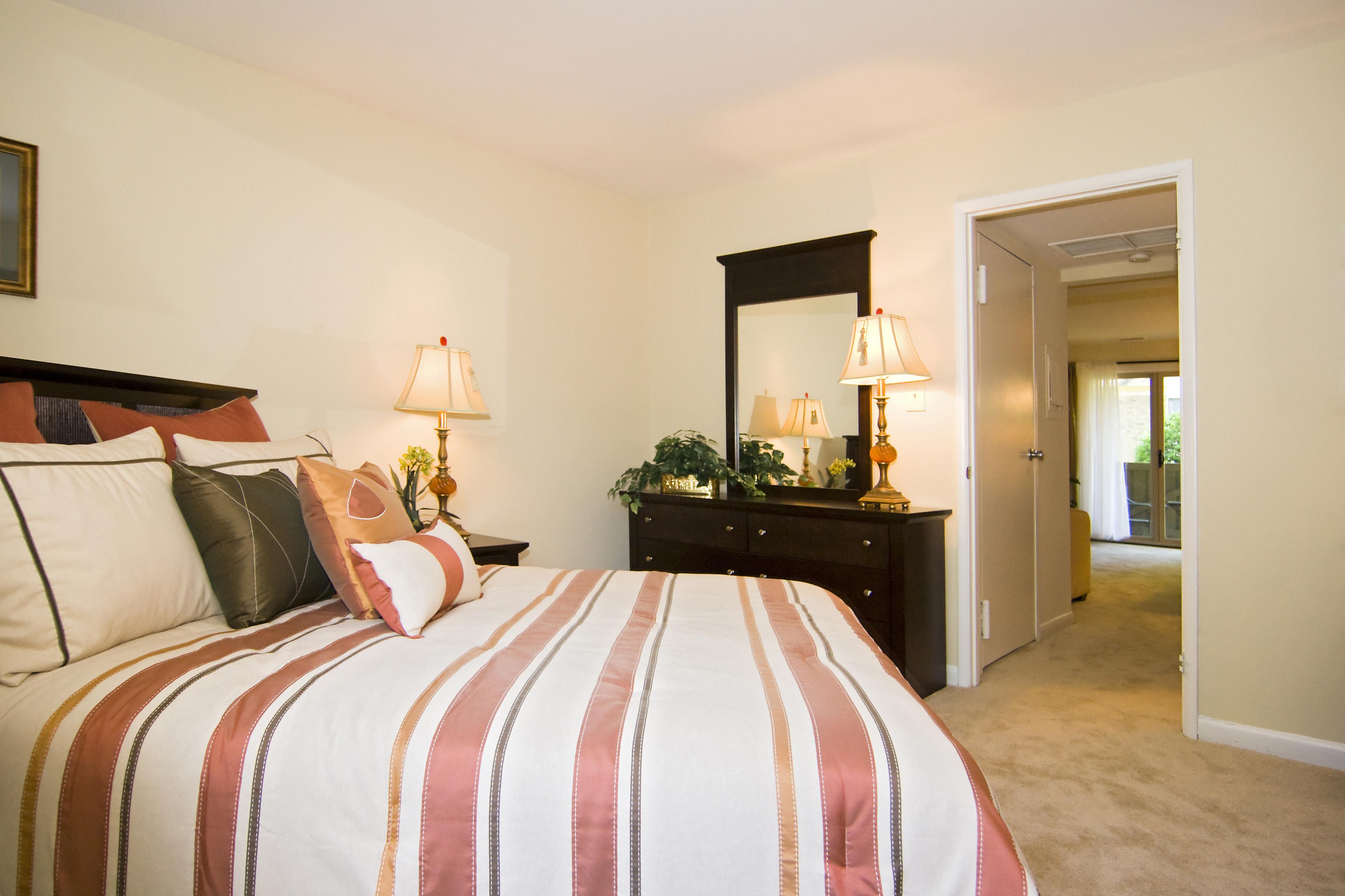 View Photos Hamlet West Apartments and Townhomes