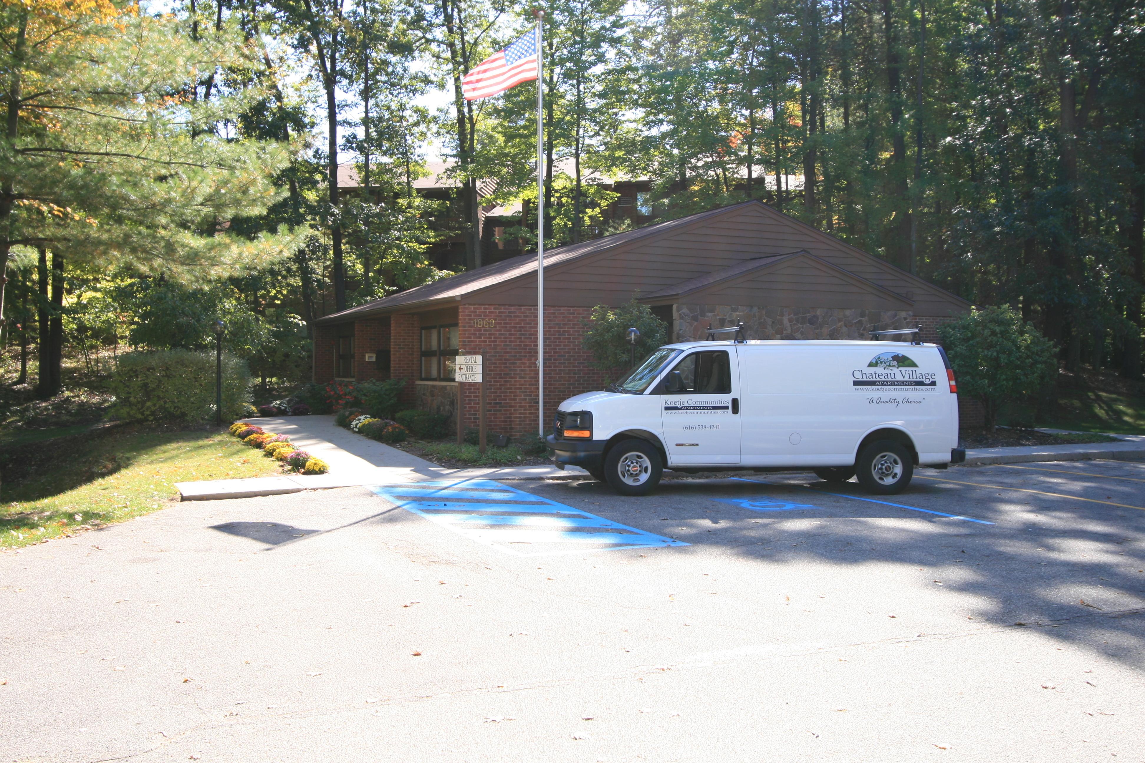 View Photos Chateau Village and Deer View Apartments