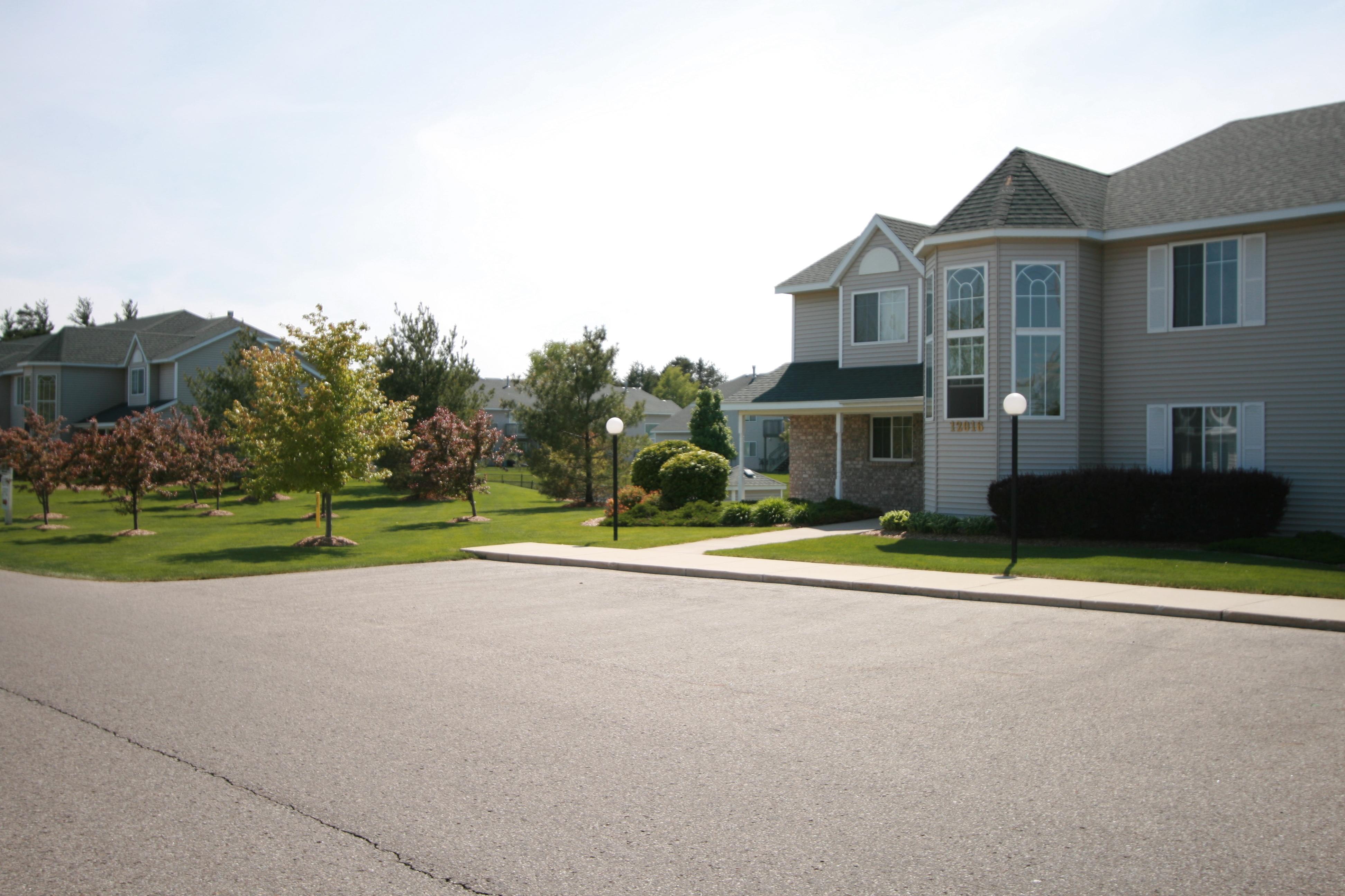 View Photos Meadow Springs Apartments