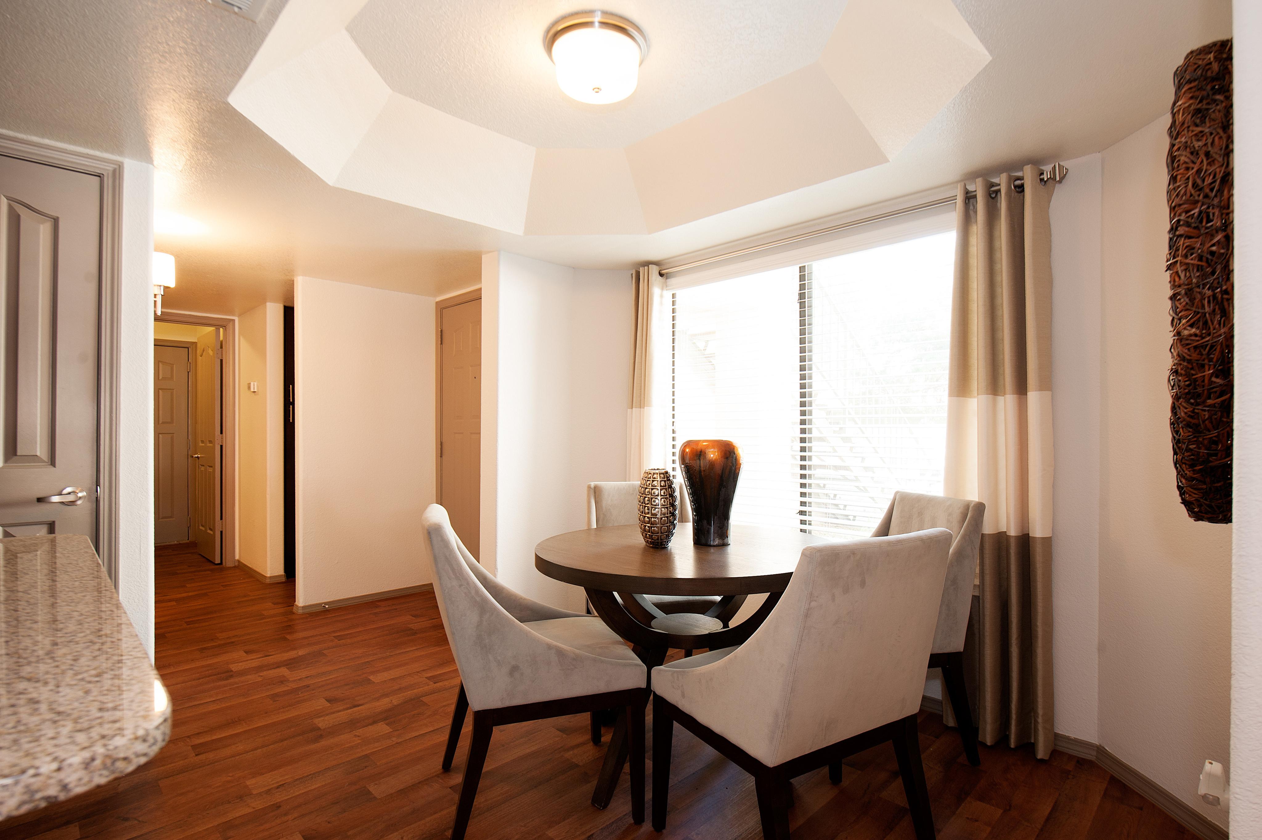 Apartments in Albuquerque, NM Pavilions Apartments