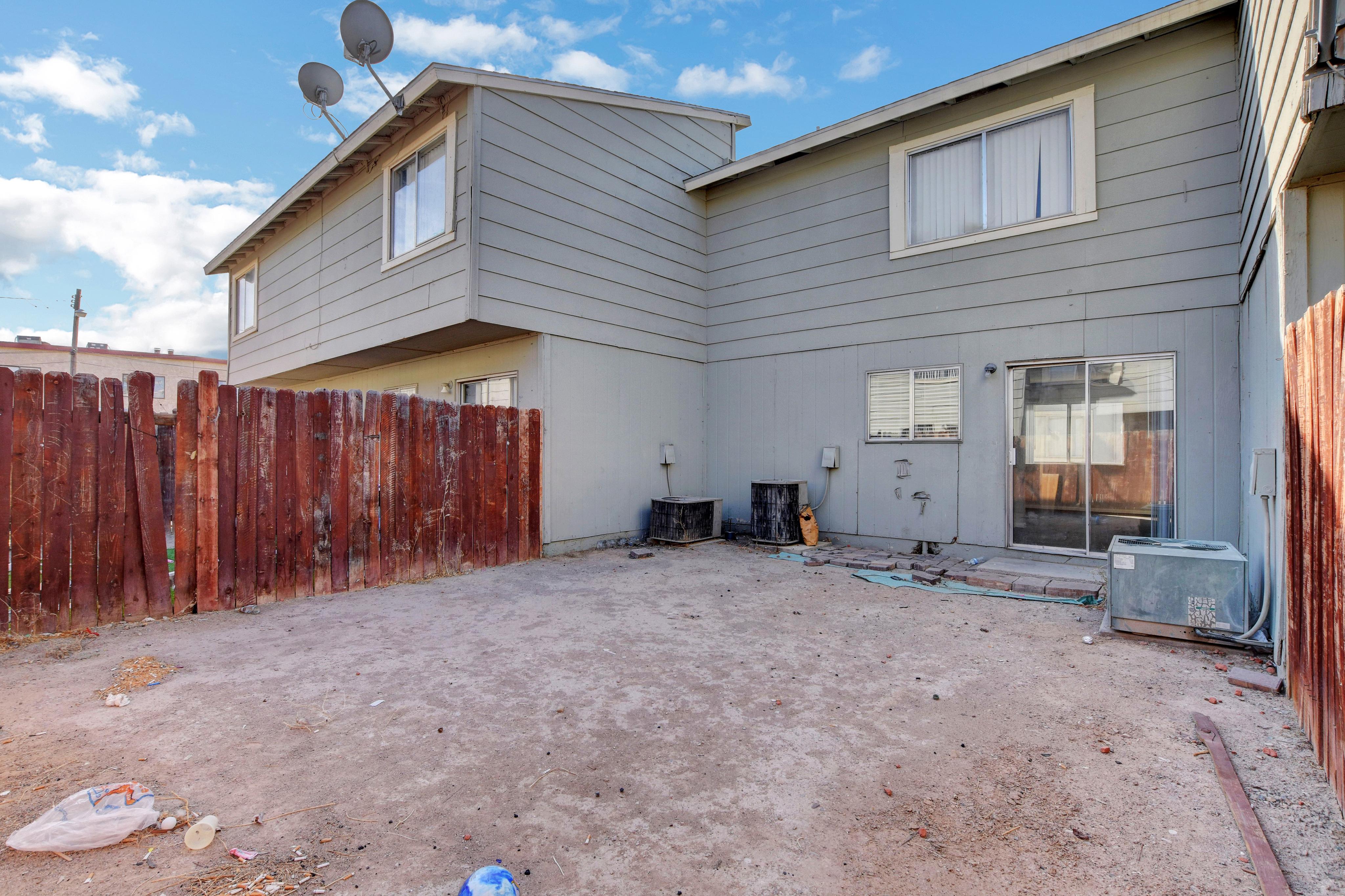 View Photos Green Tree Apartments