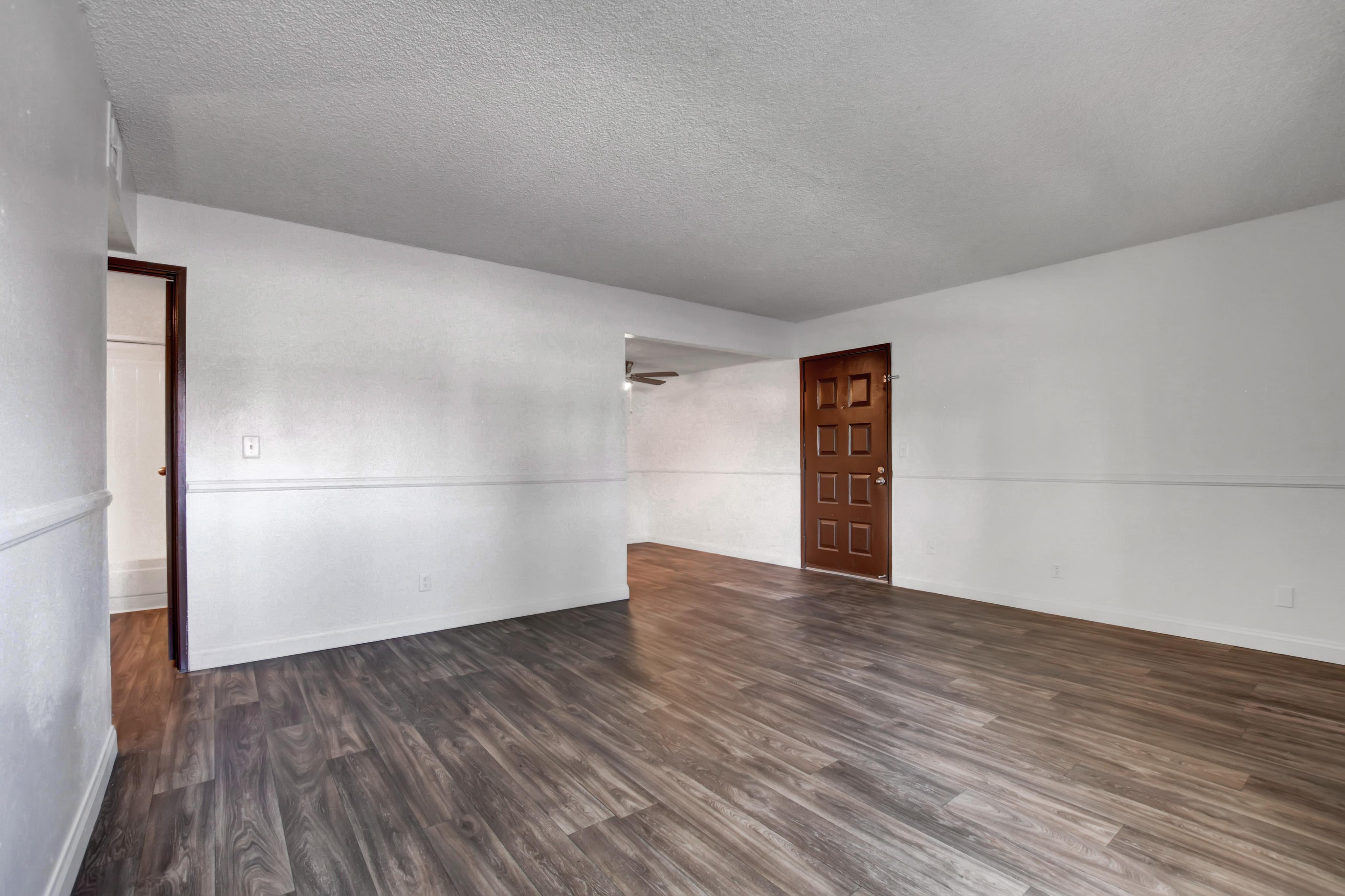 View Photos Sundance Village Apartments