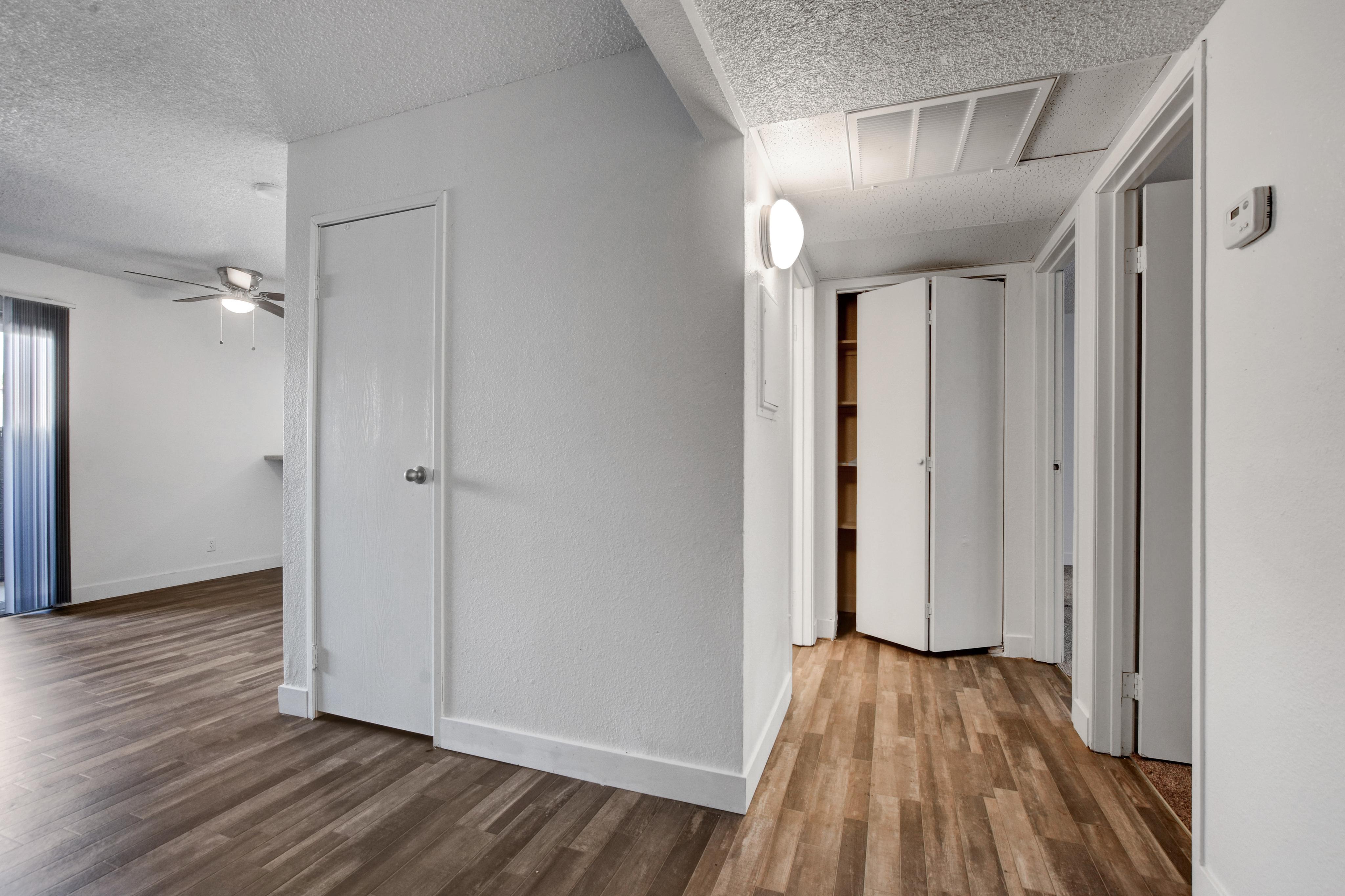 View Photos Sundance Village Apartments