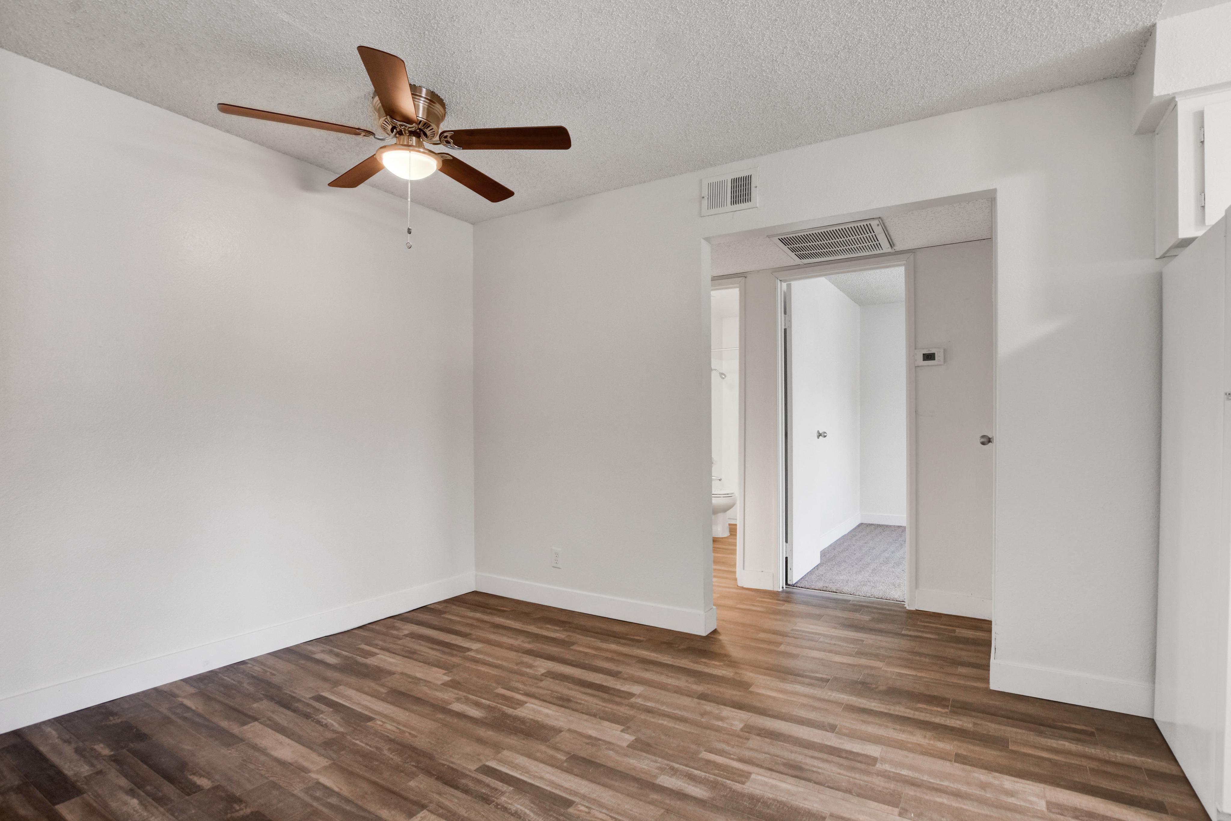 View Photos Sundance Village Apartments