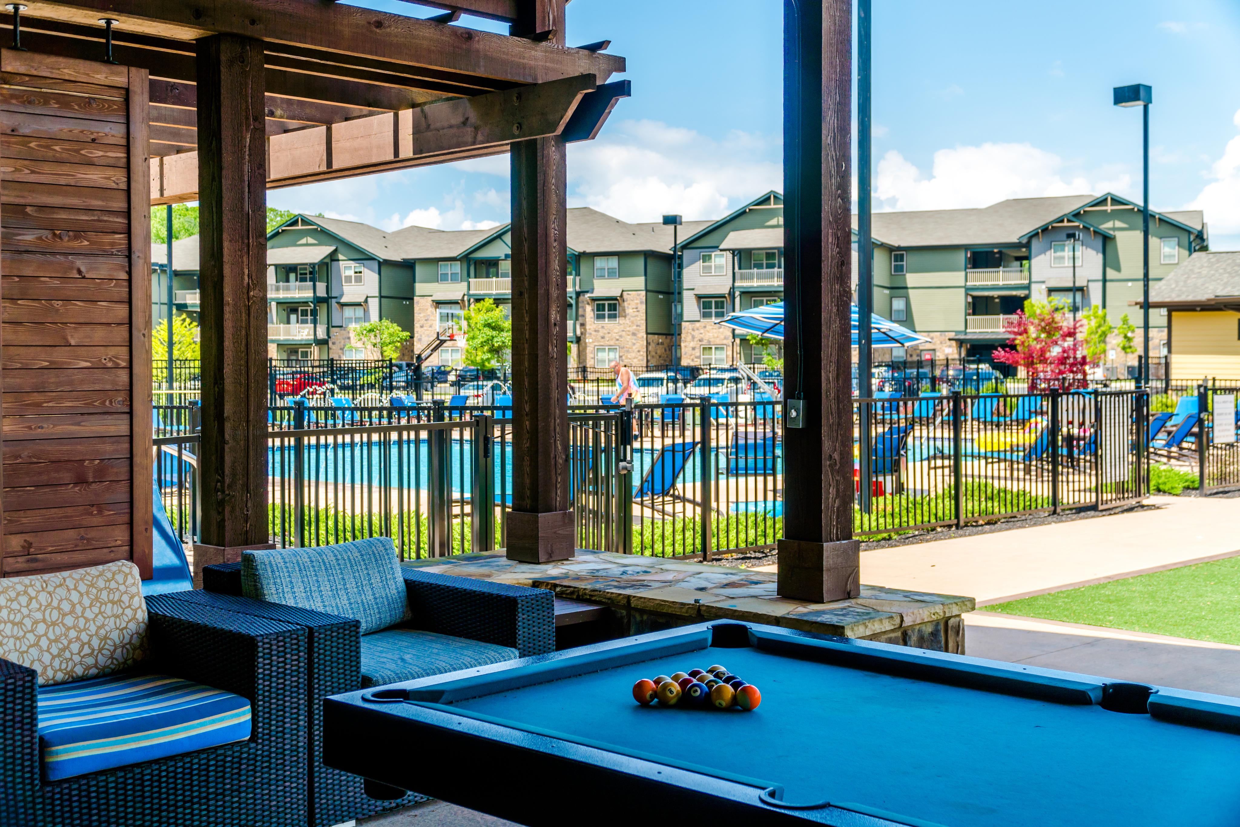 Apartment Photos & Tour The Waverly