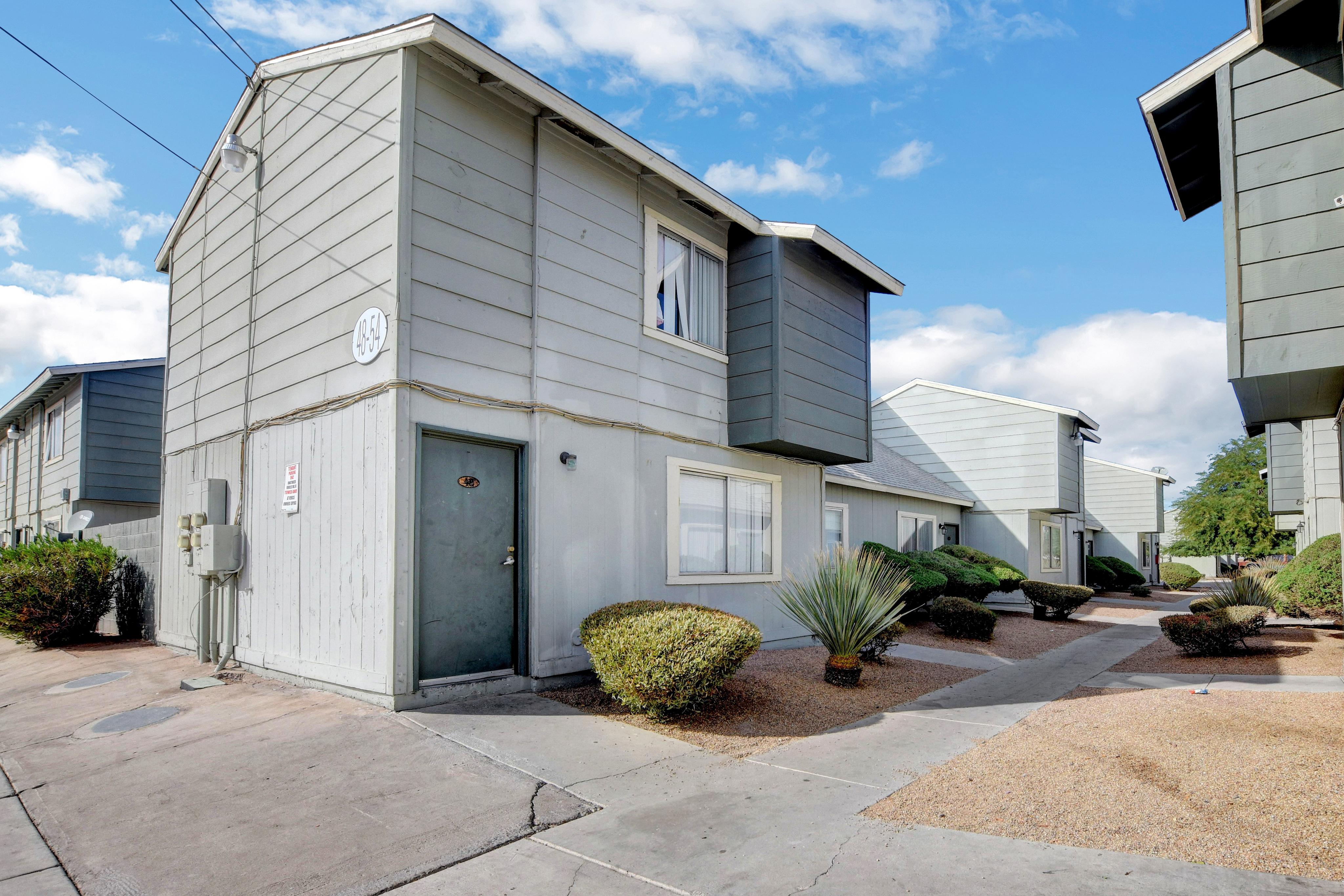 View Photos Green Tree Apartments