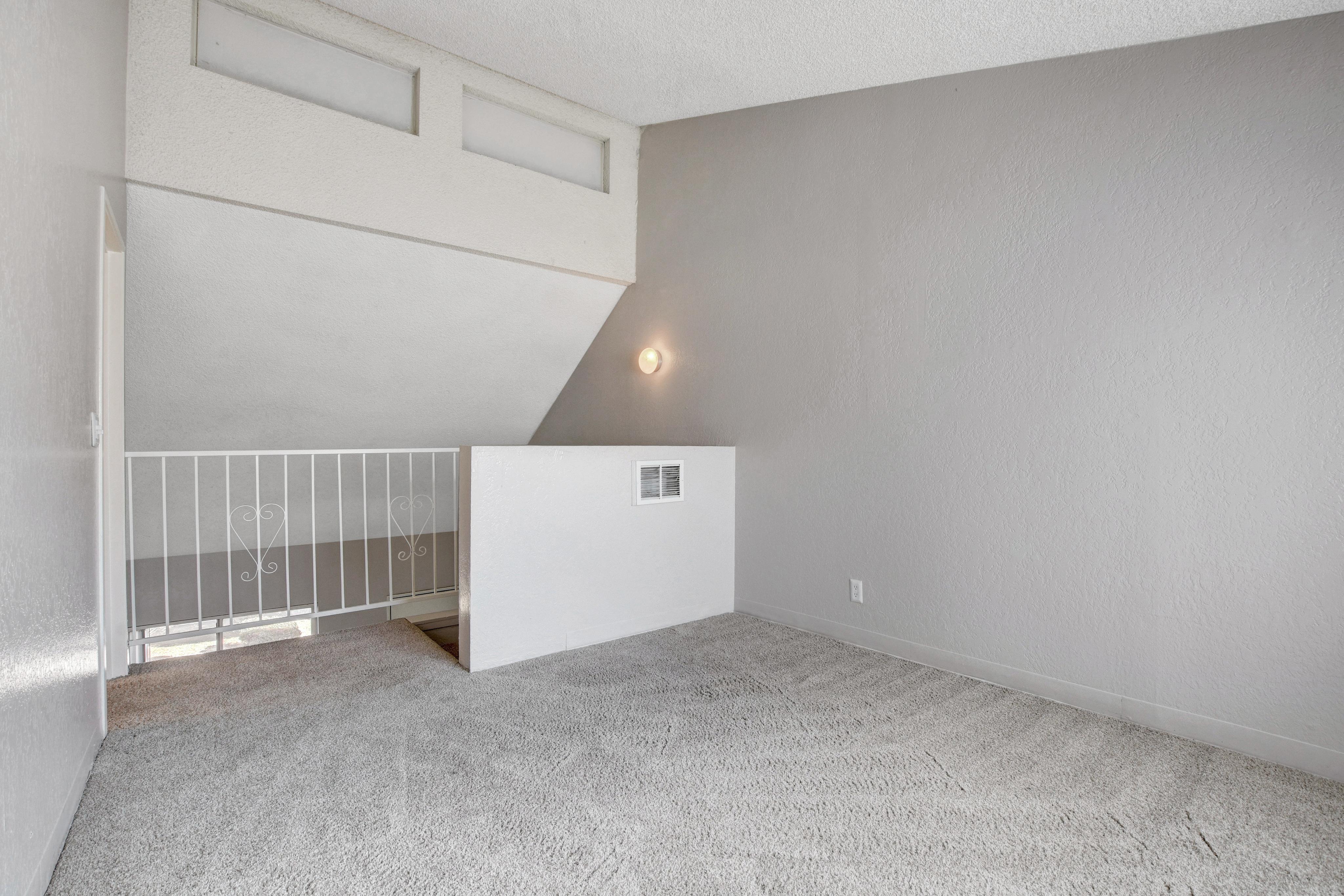 View Photos Green Tree Apartments