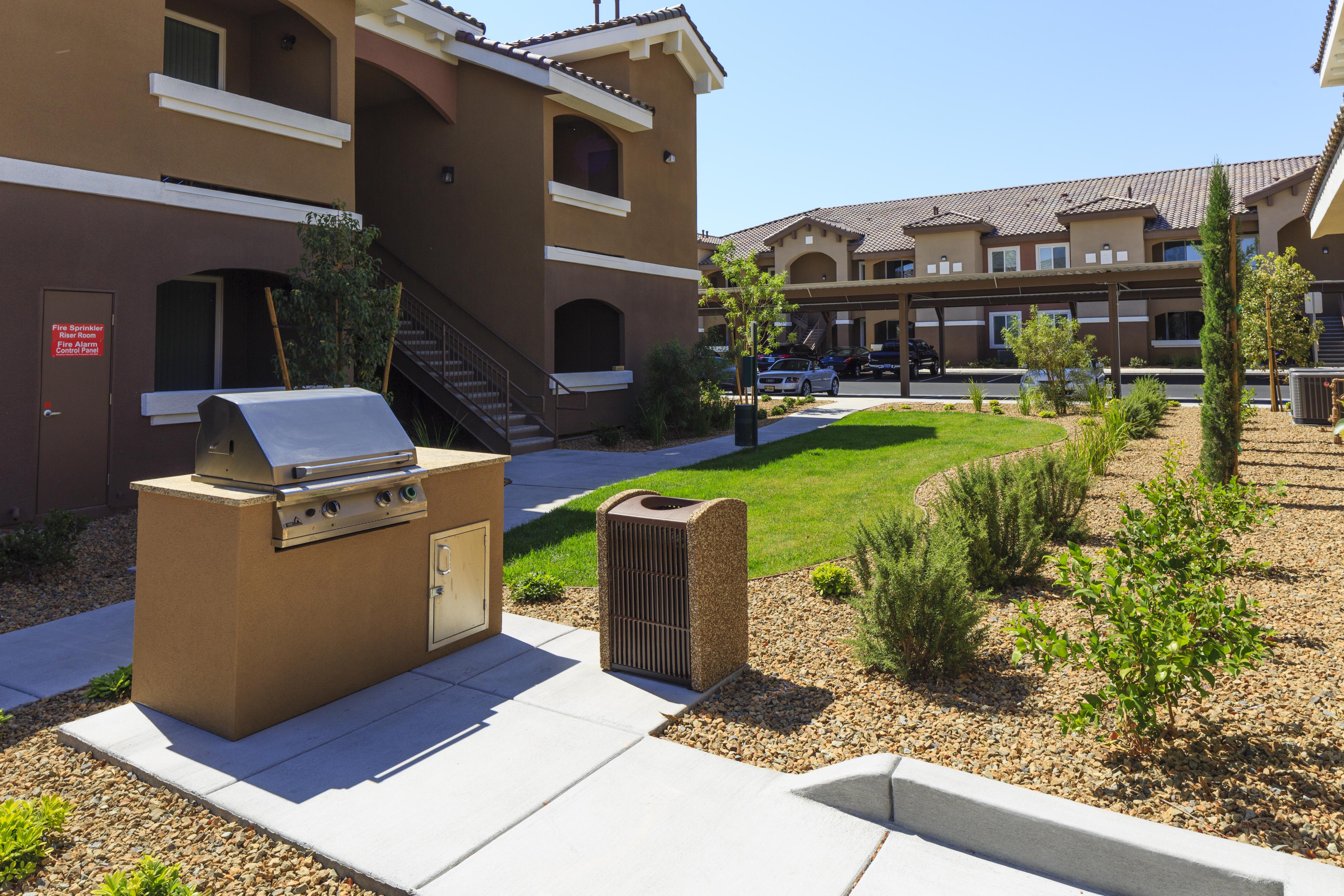 View Photos La Vie Apartments