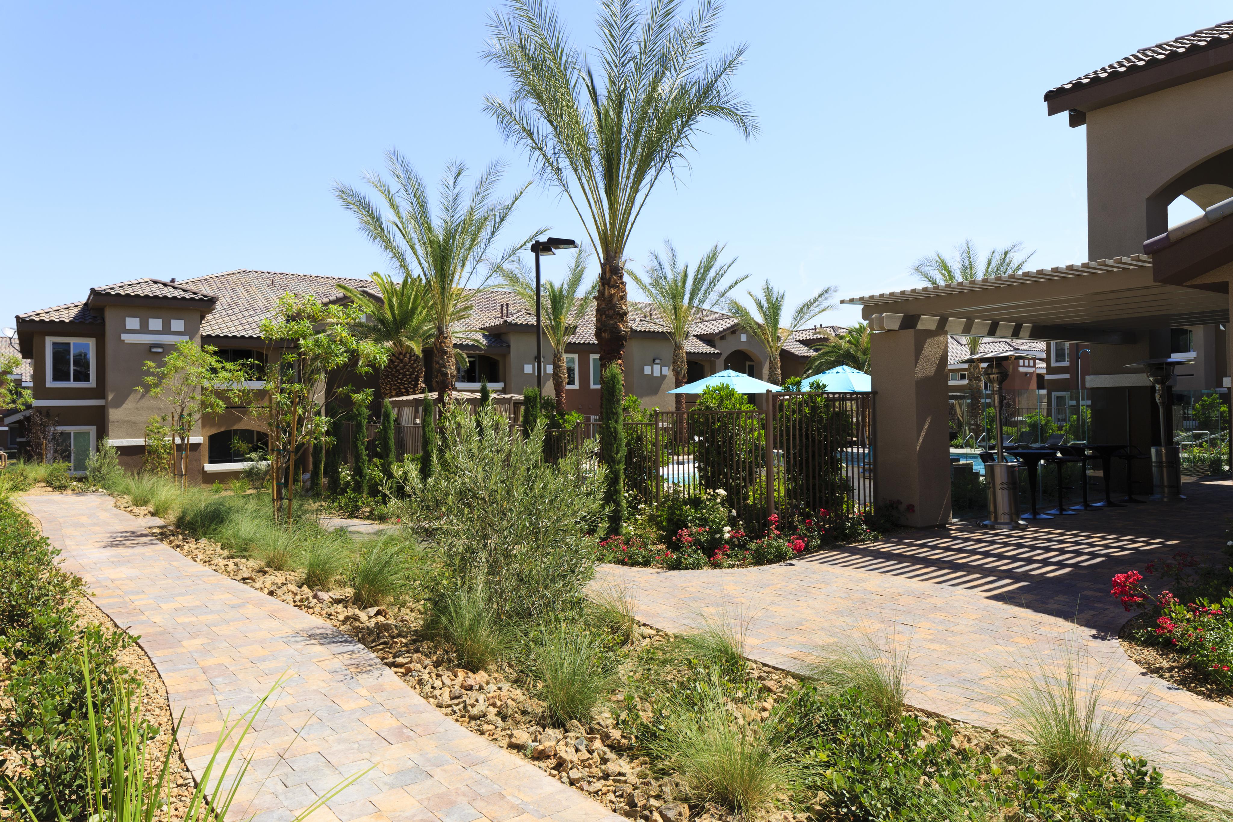 View Photos La Vie Apartments