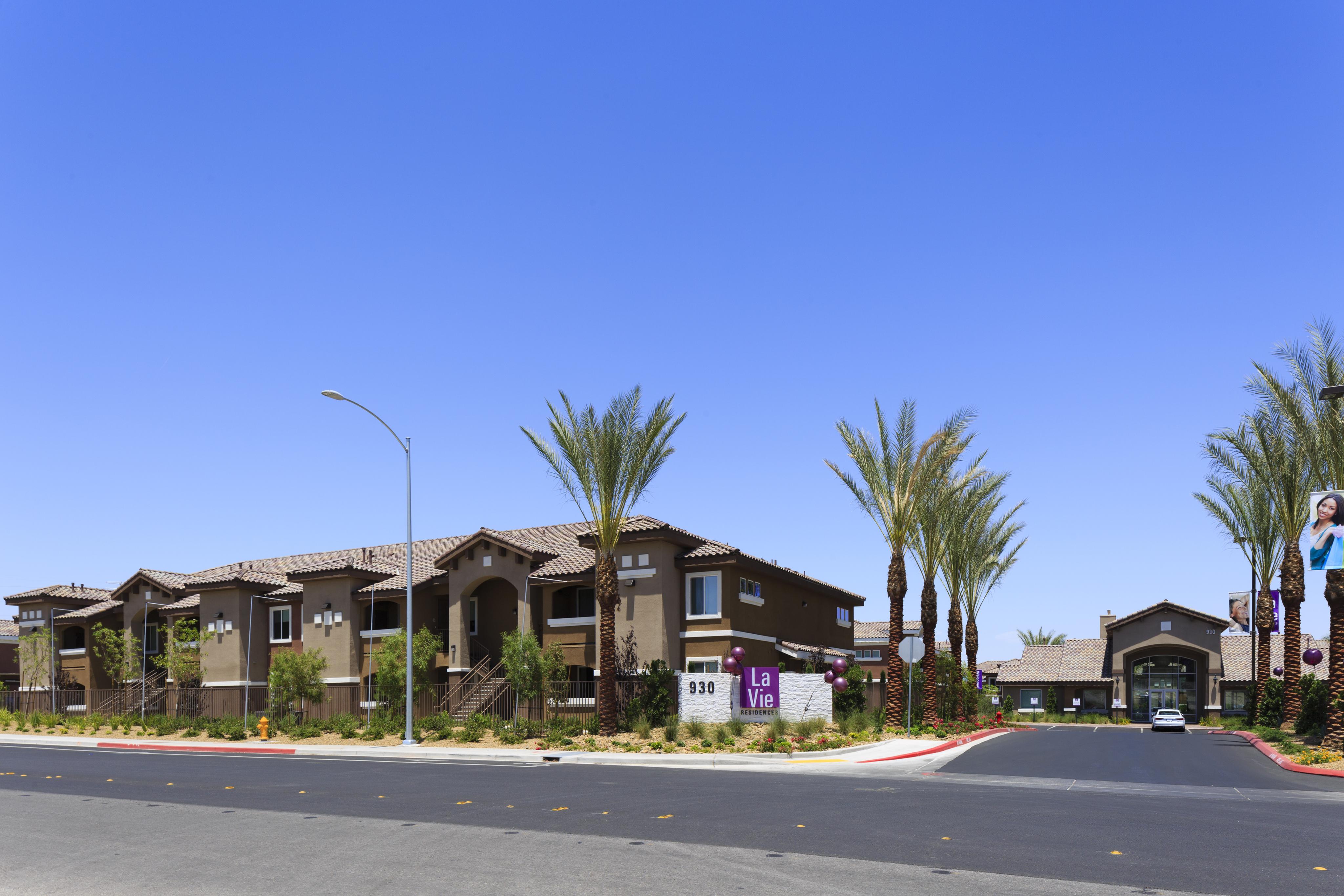 View Photos La Vie Apartments