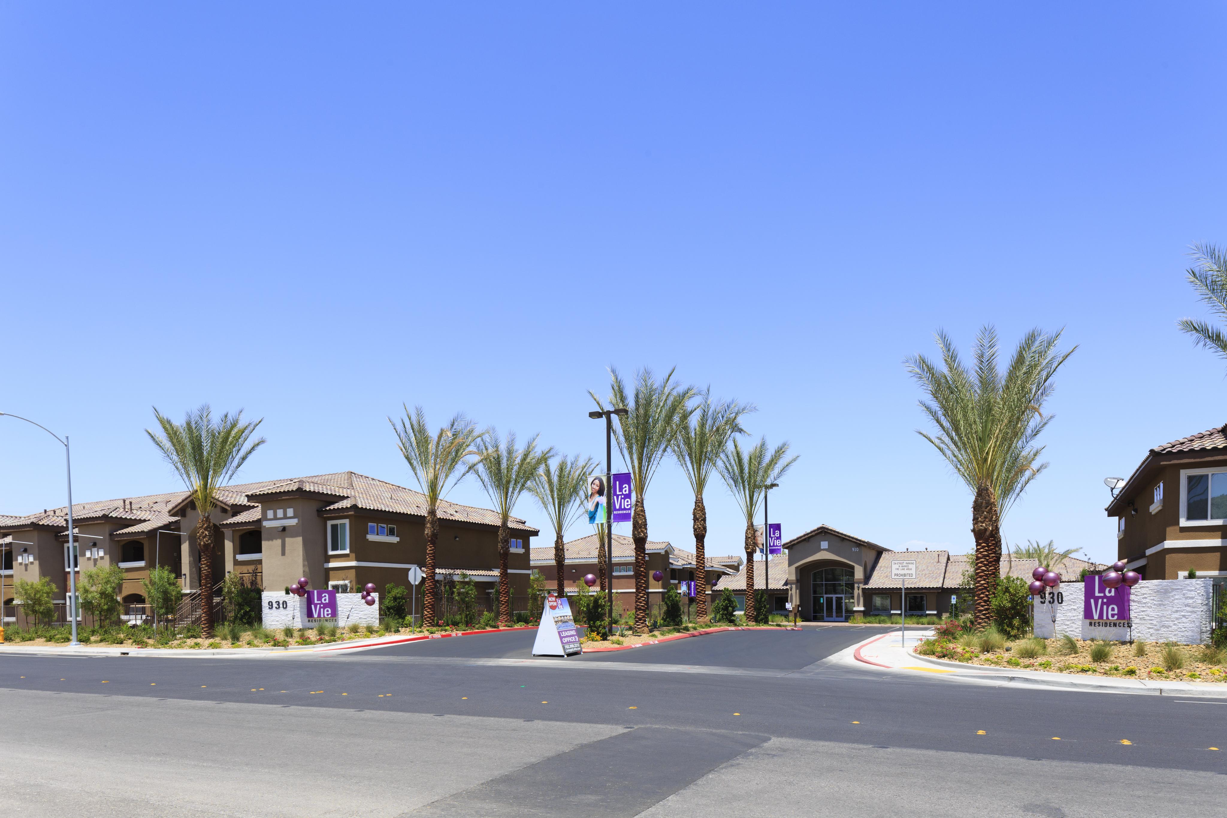 View Photos La Vie Apartments