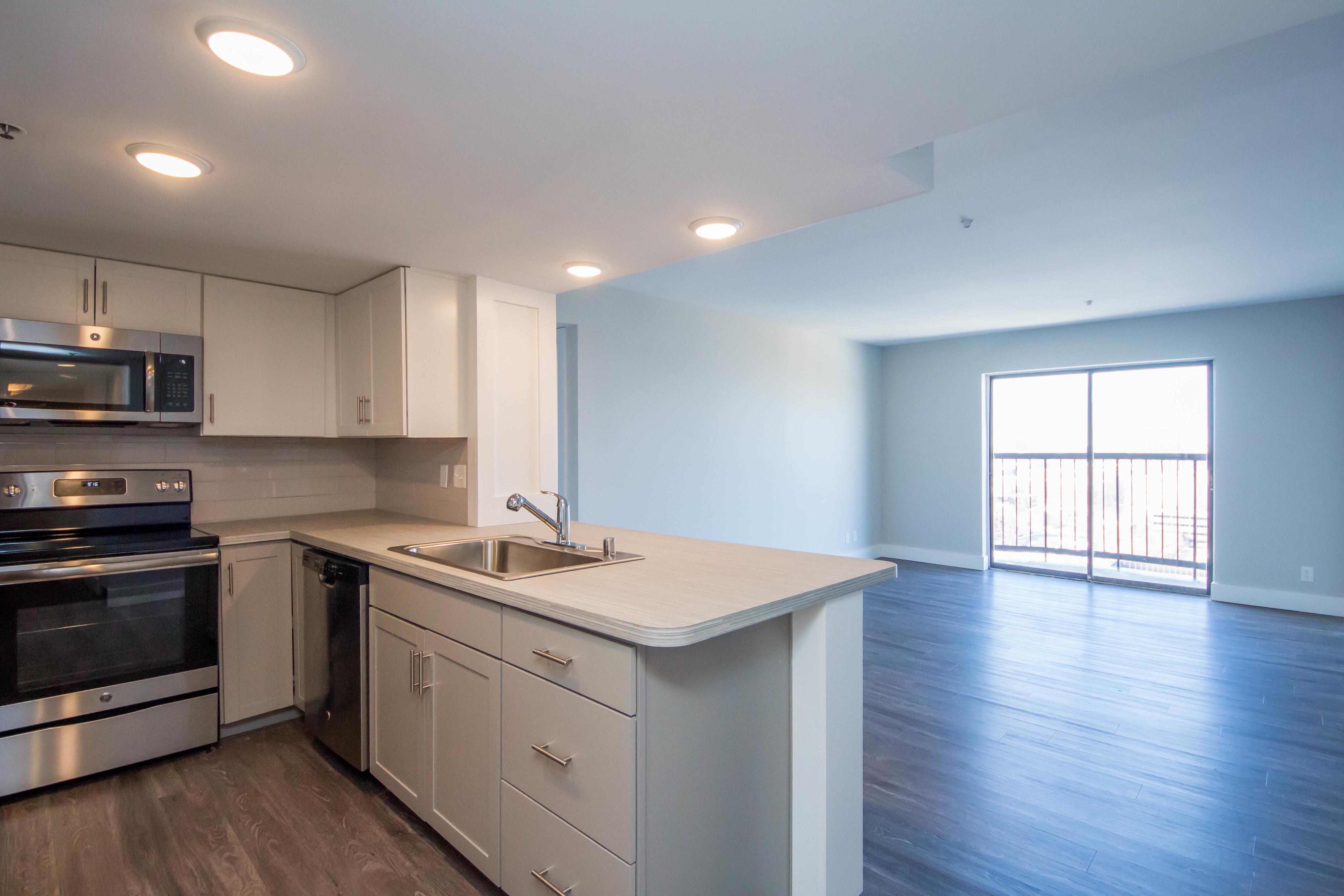 View Photos Park Plaza Apartments