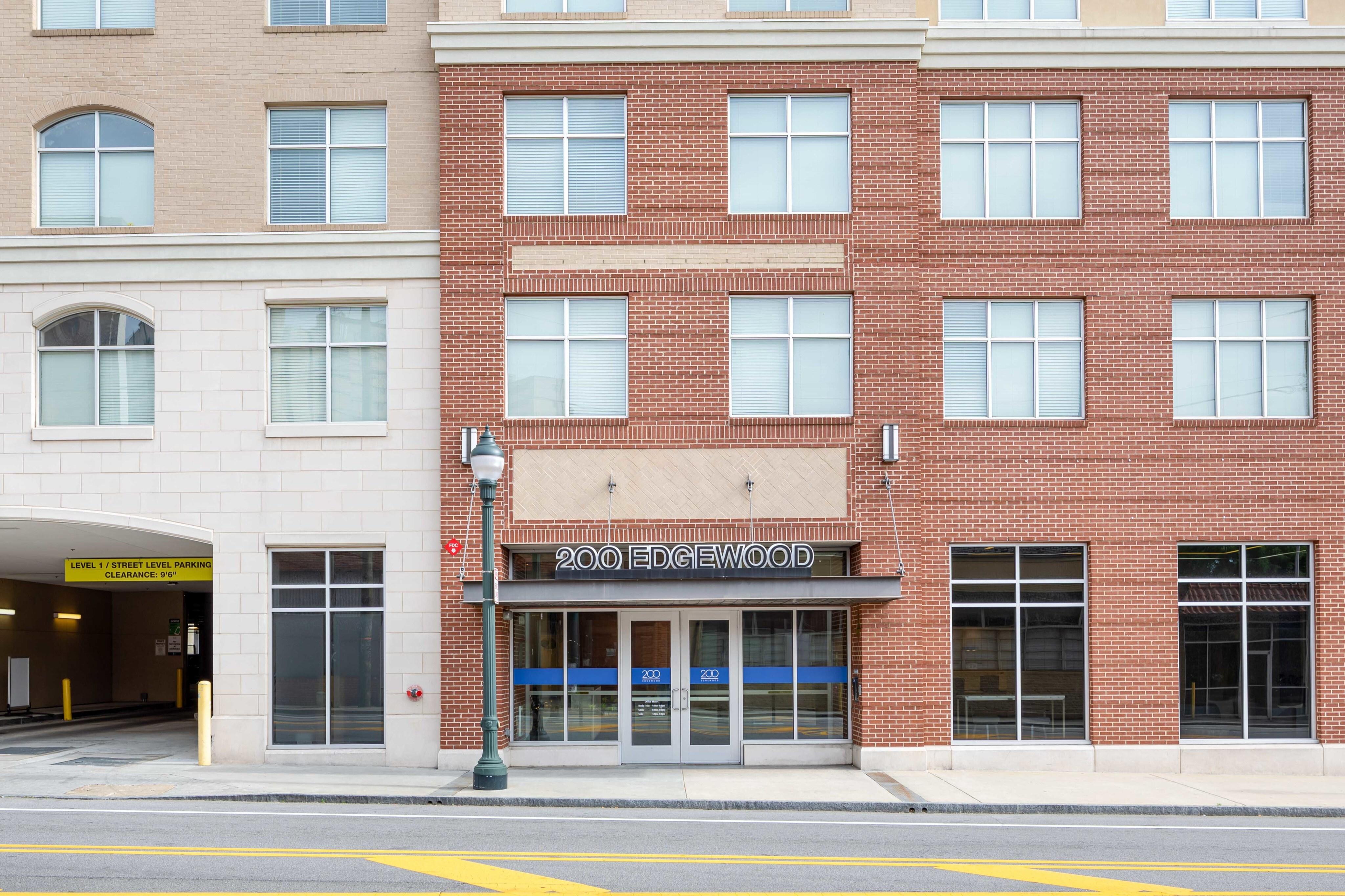 View Photos & Take A Virtual Tour 200 Edgewood Atlanta apartments