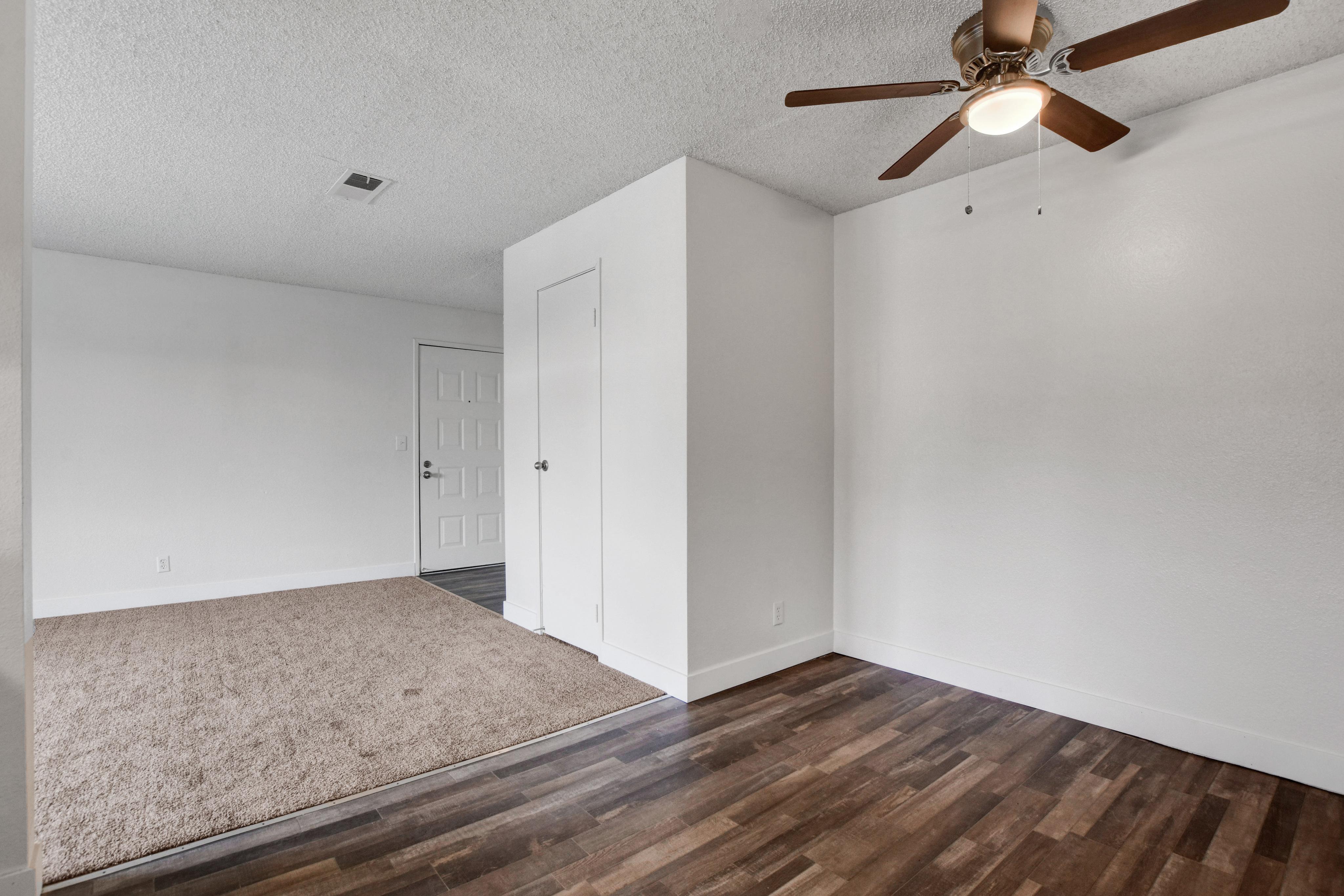 View Photos Sundance Village Apartments