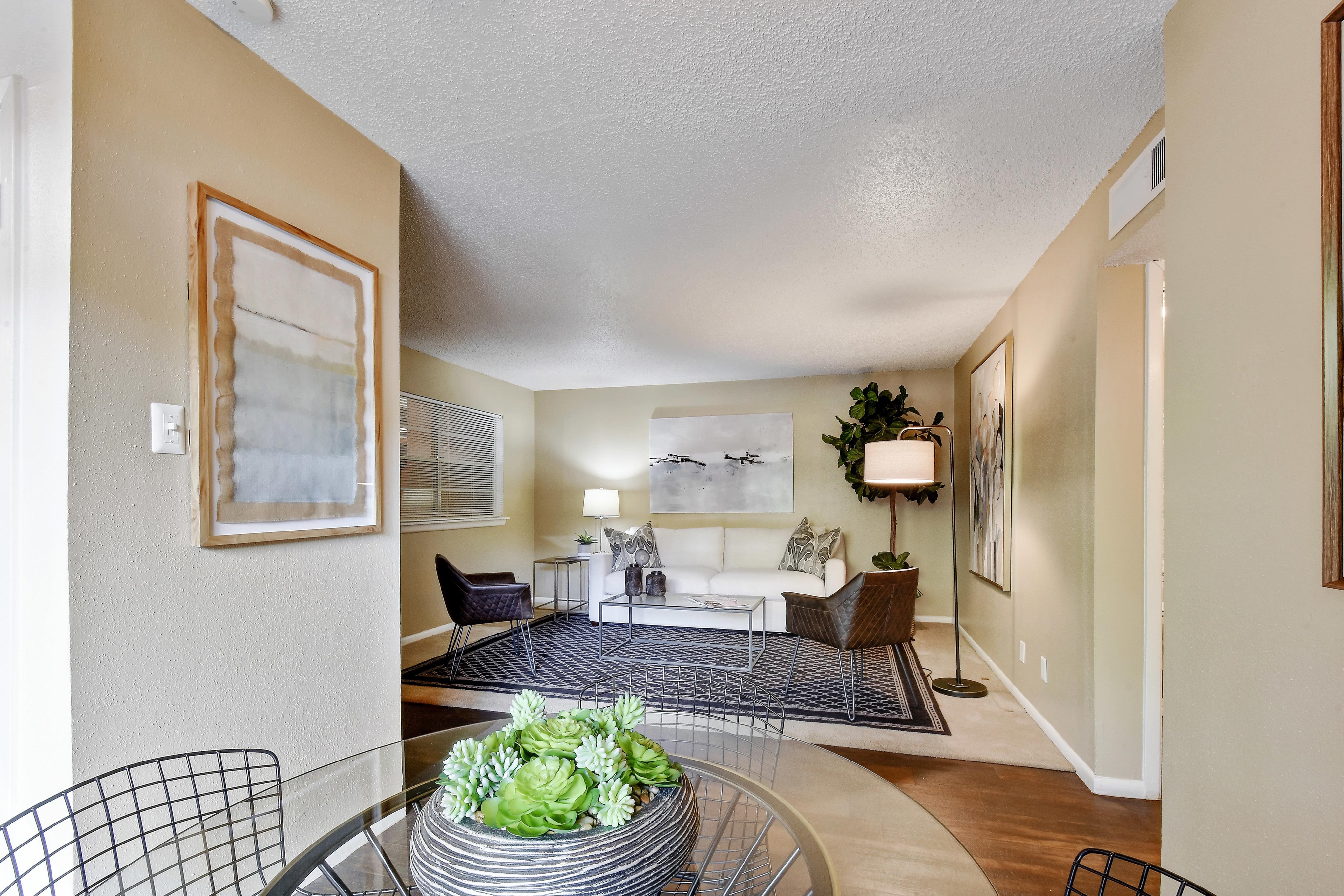 Our Photo Gallery Hunter's Glen Apartments