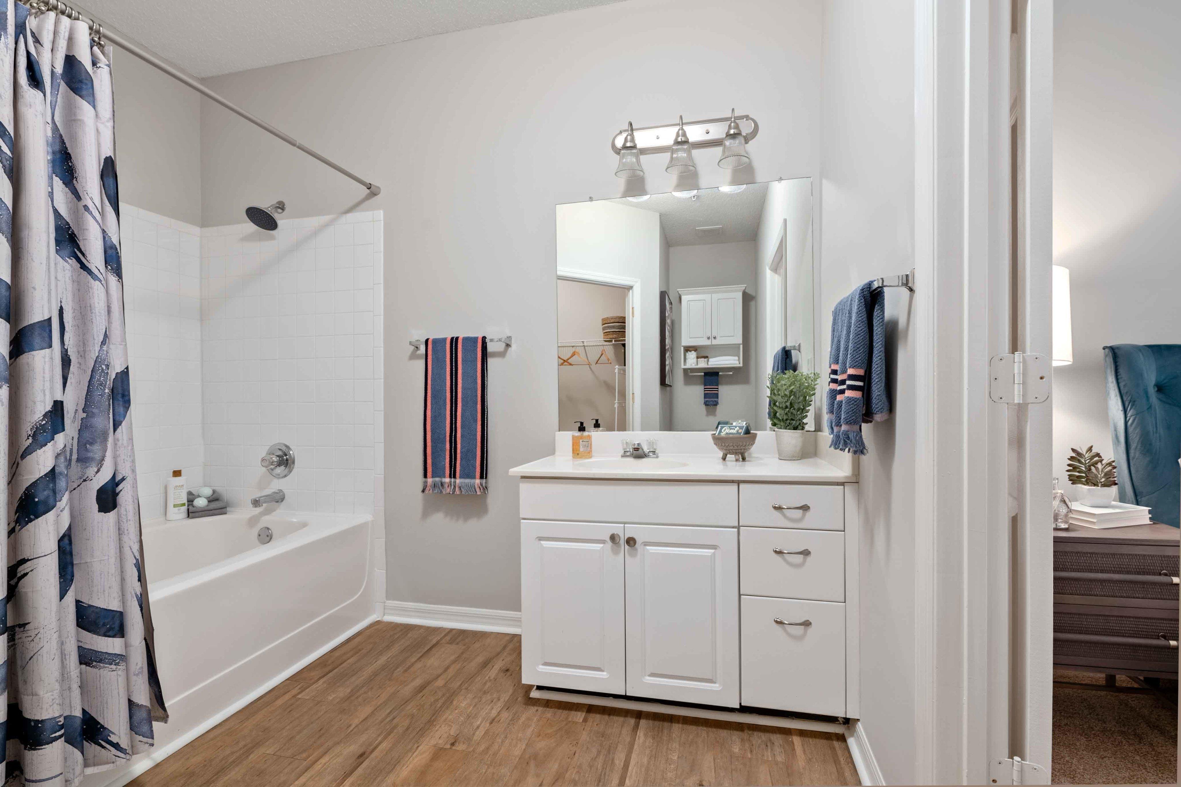 View Photos Lullwater Apartments