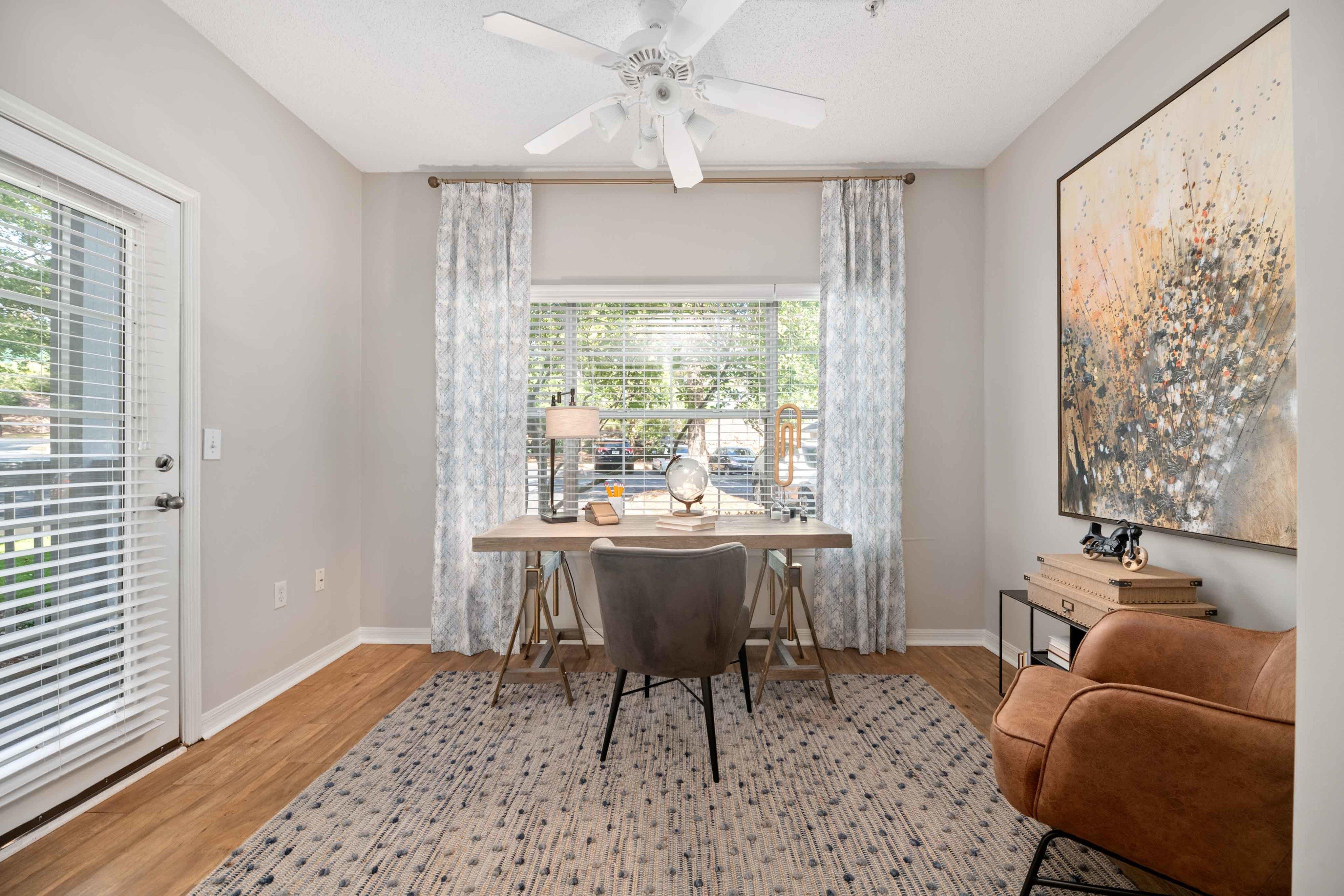 View Photos Lullwater Apartments