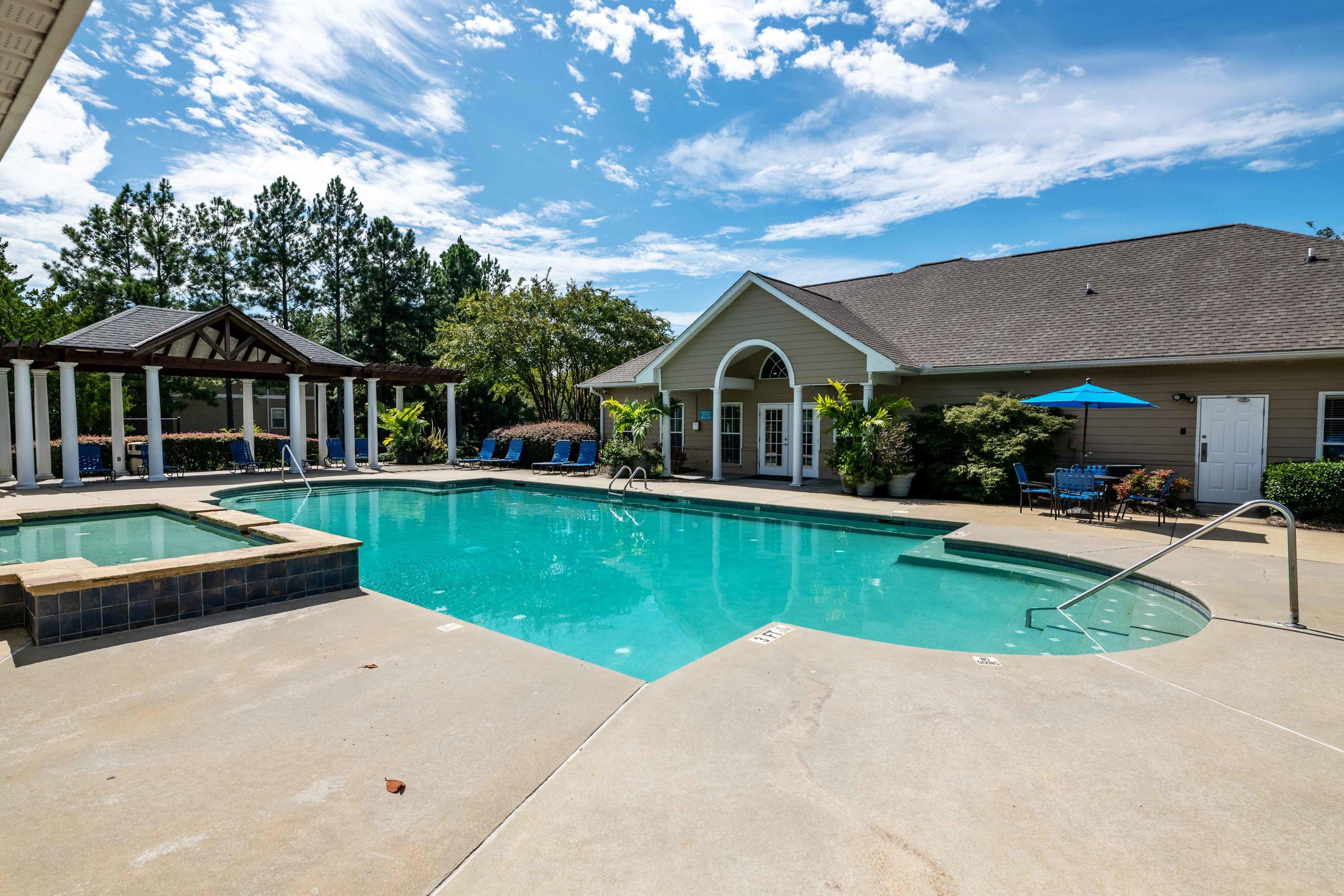 View Photos Walden Pond Apartments