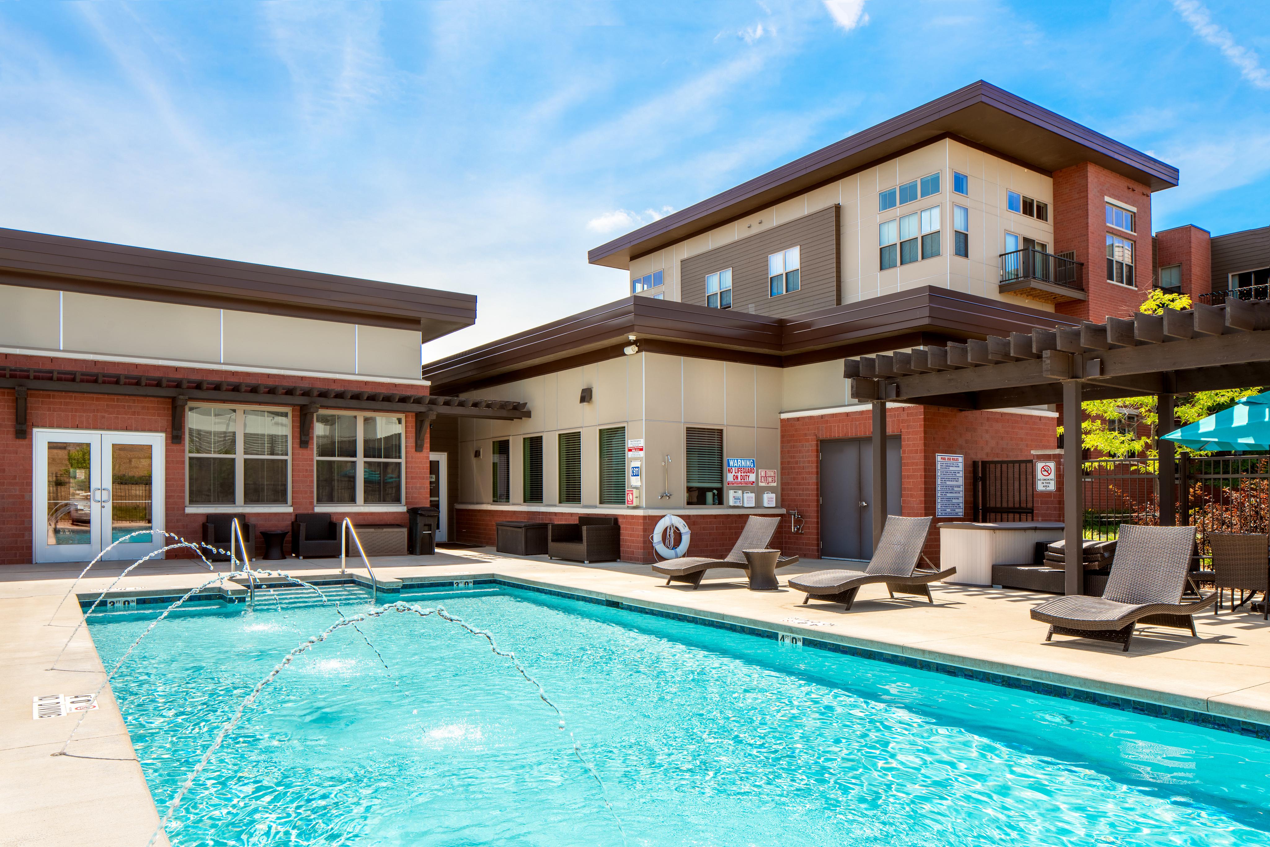 Photo Gallery & Tour The Junction