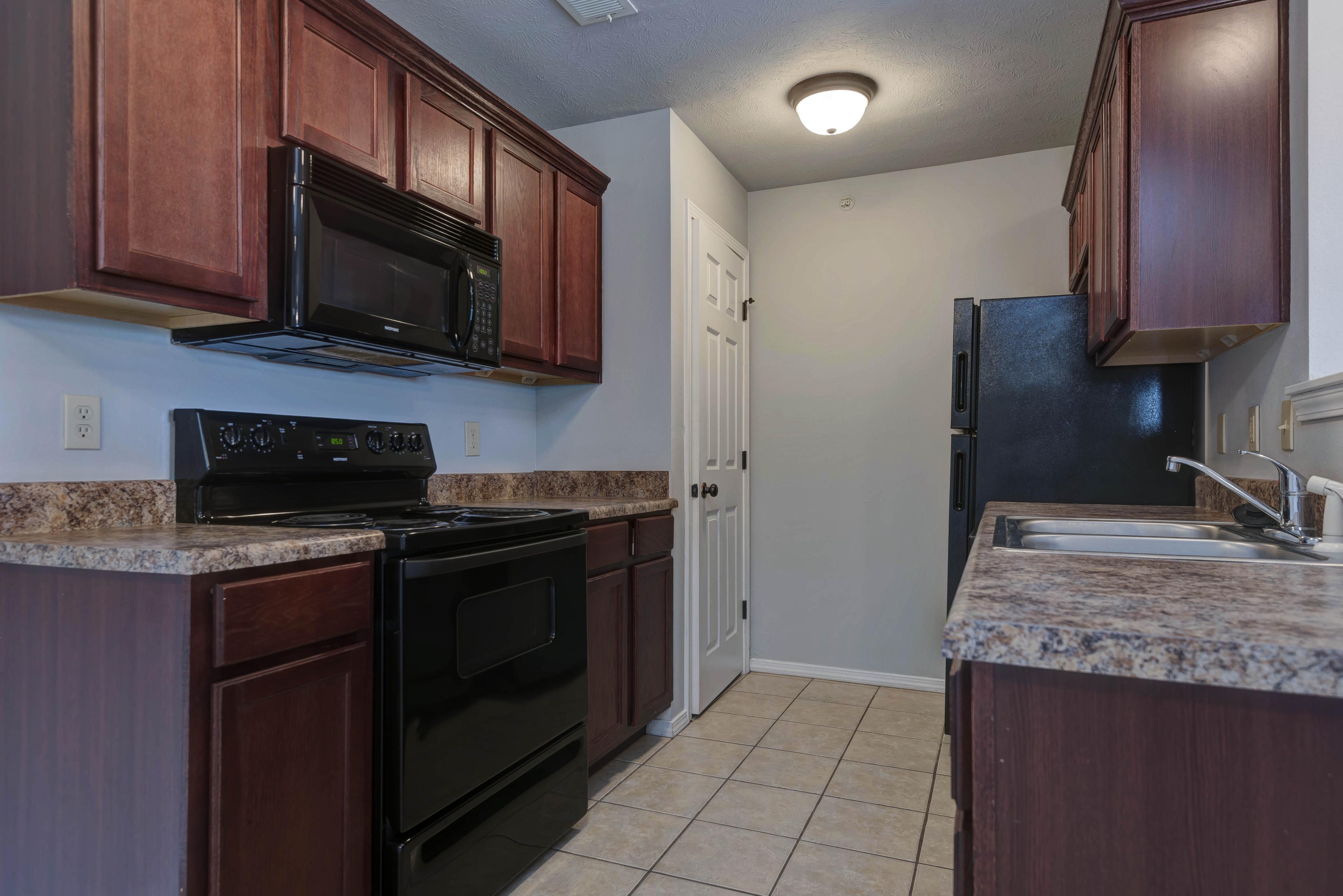 View Photos Scenic Station Apartments