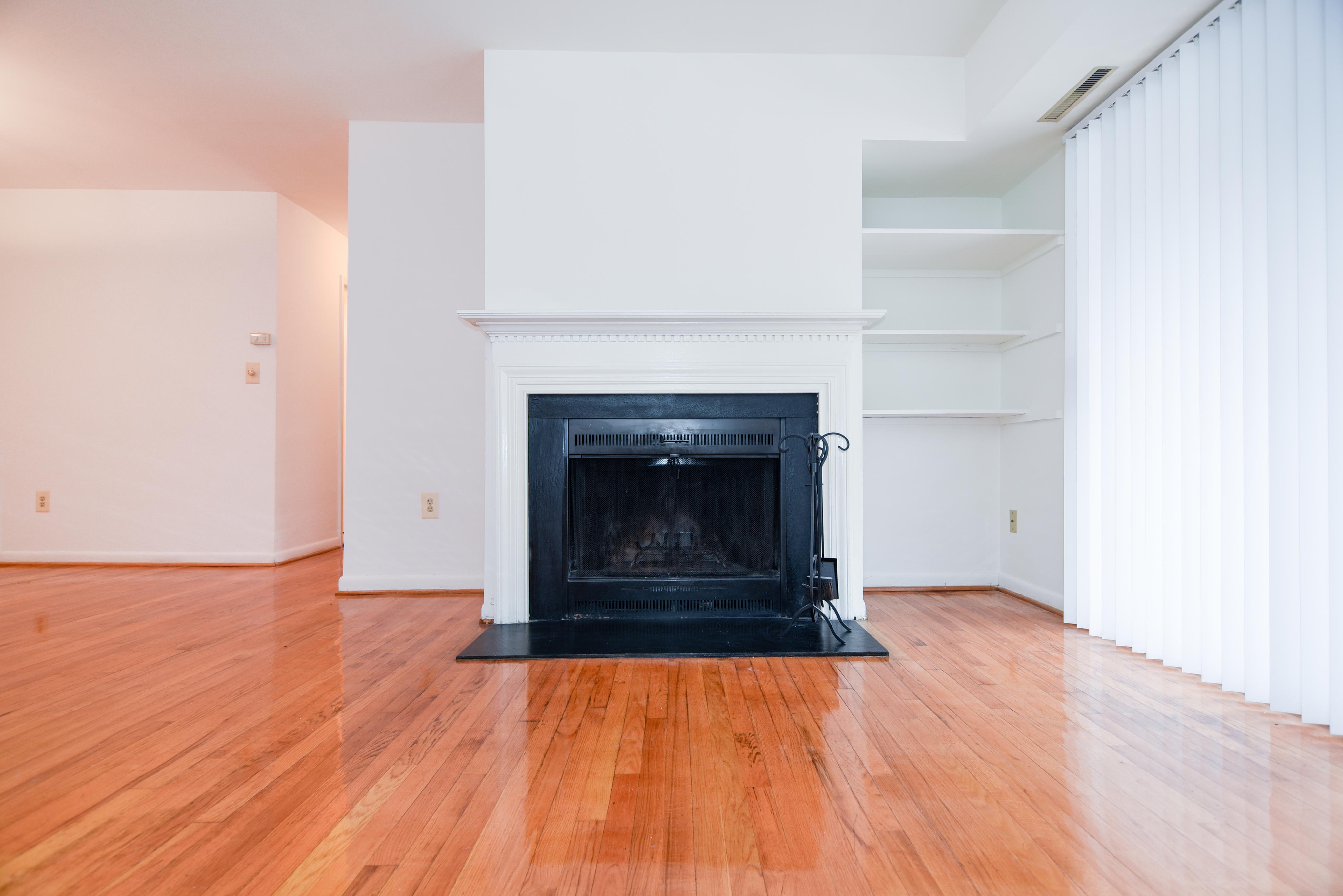 View Photos Montrose Manor