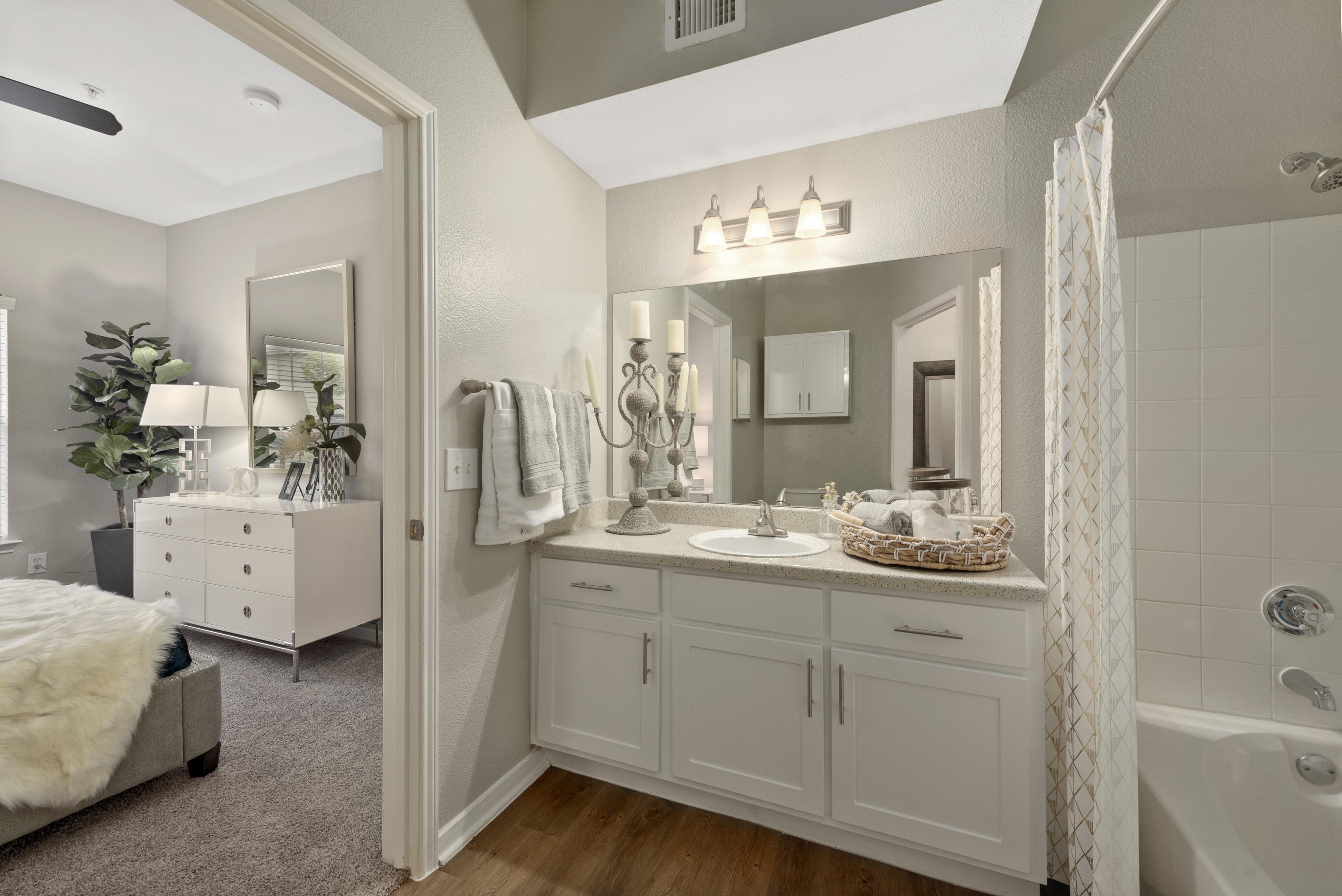 Apartments Near Medical Center Houston Advenir at the Med Center