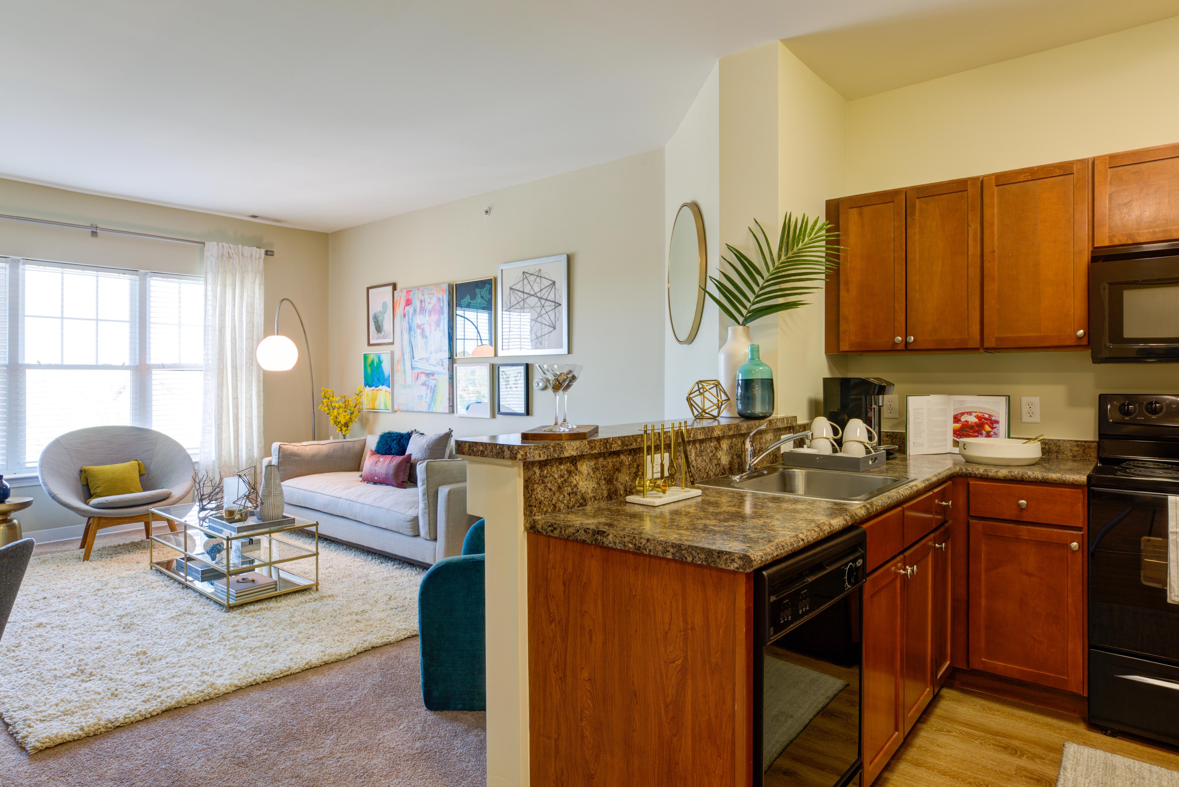 Canton, MA Rentals Canton Woods Apartments