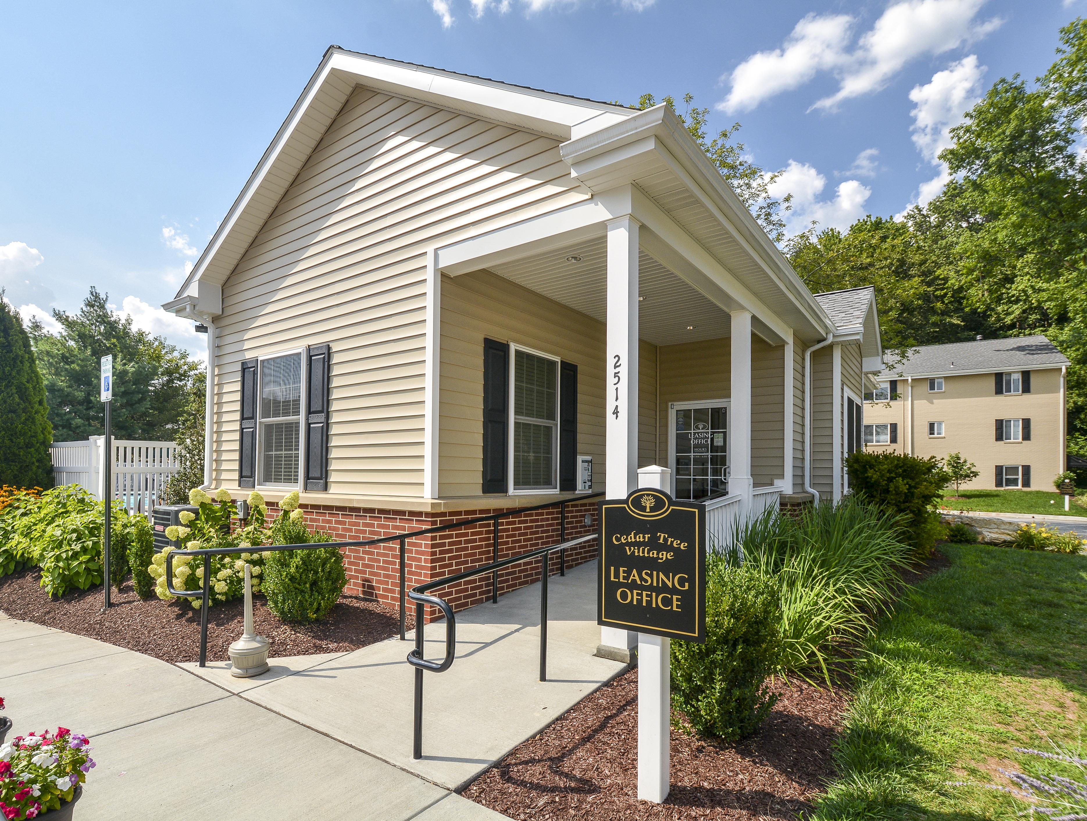 Apartment in Wilmington DE Photos of Cedar Tree Apartments