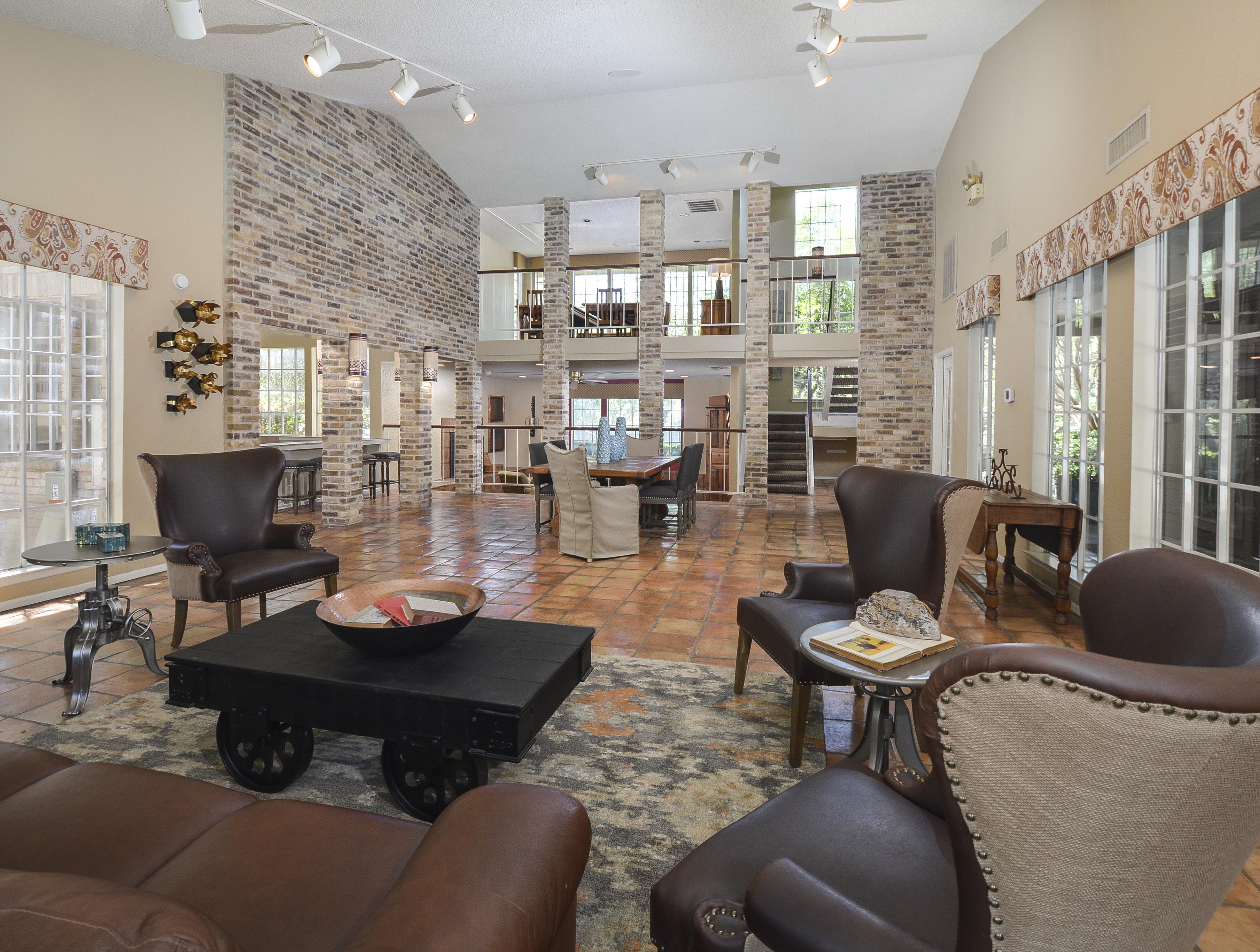 View Photos Oak Springs Apartments