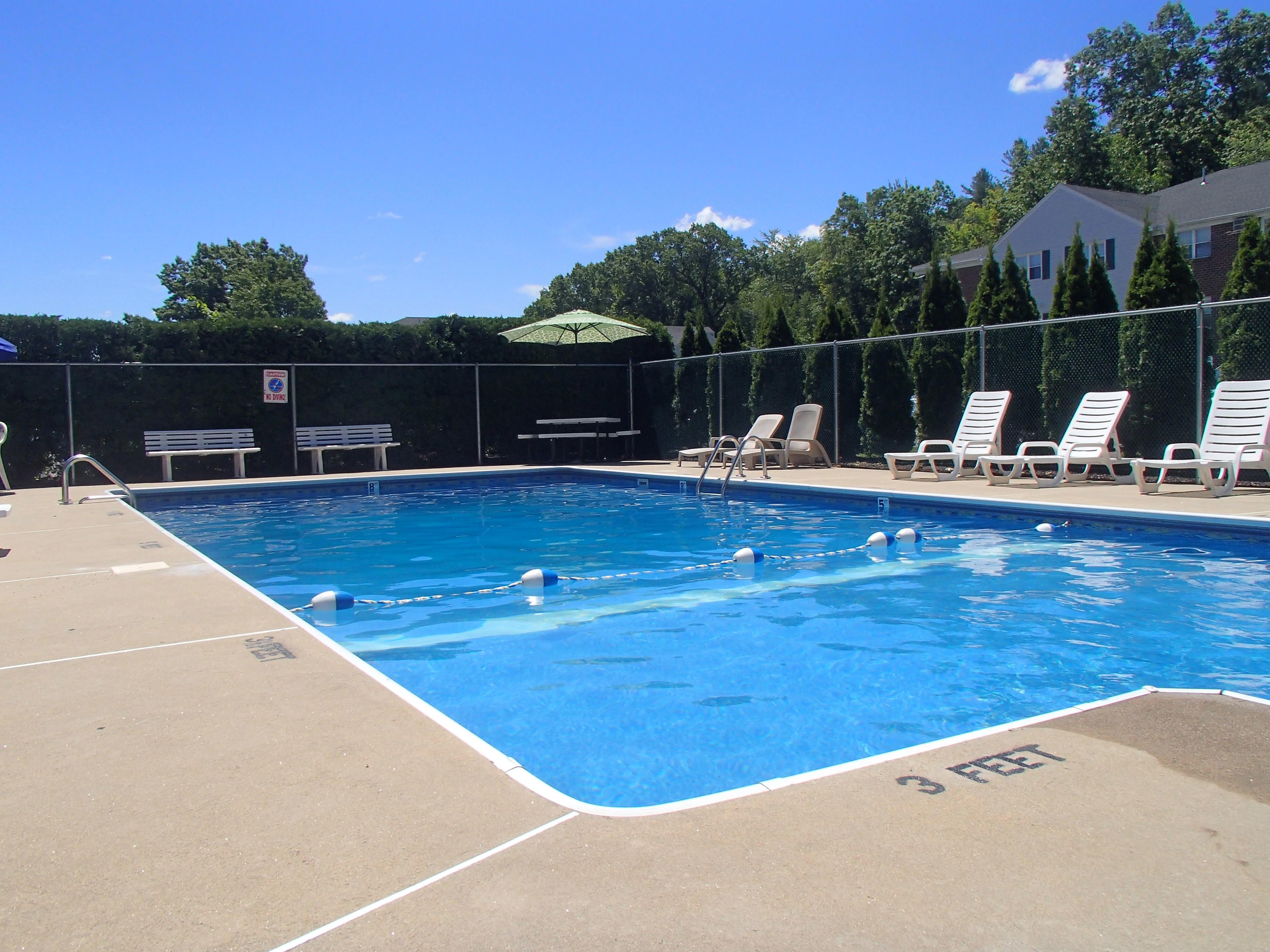 View Photos Leominster Gardens